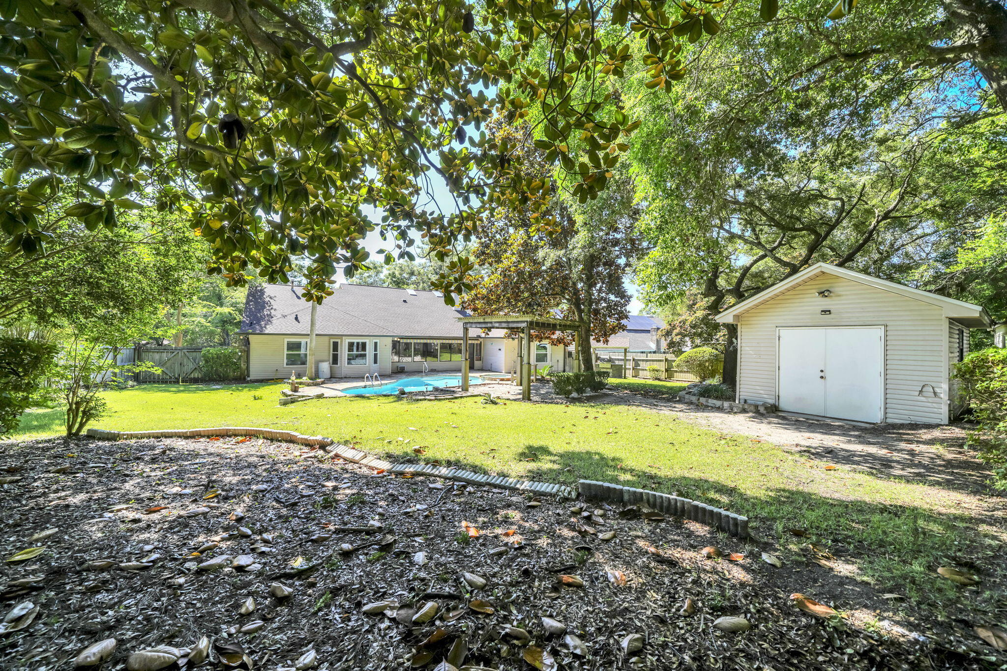 2319 Canal Drive