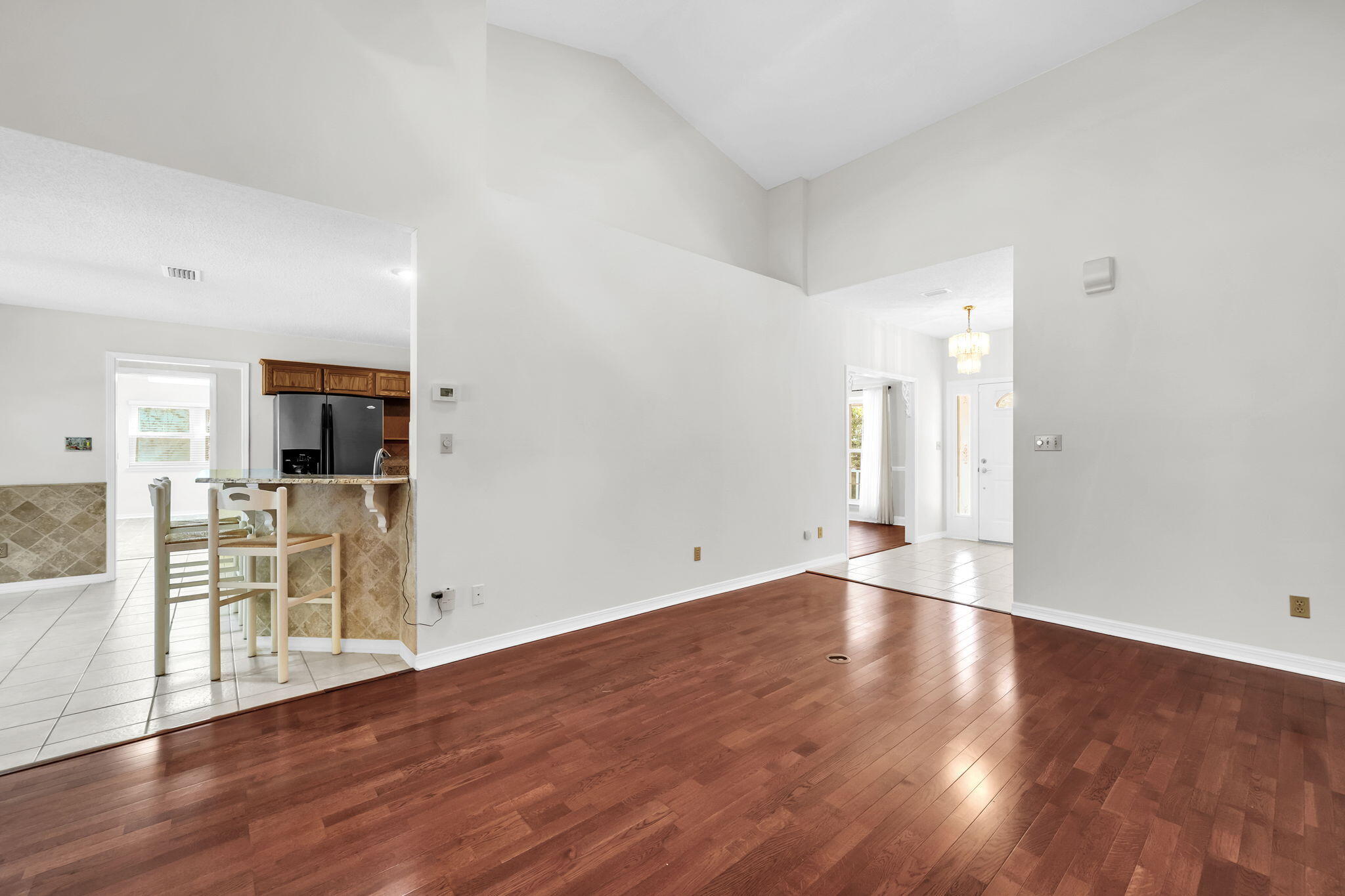 2319 Canal Drive
