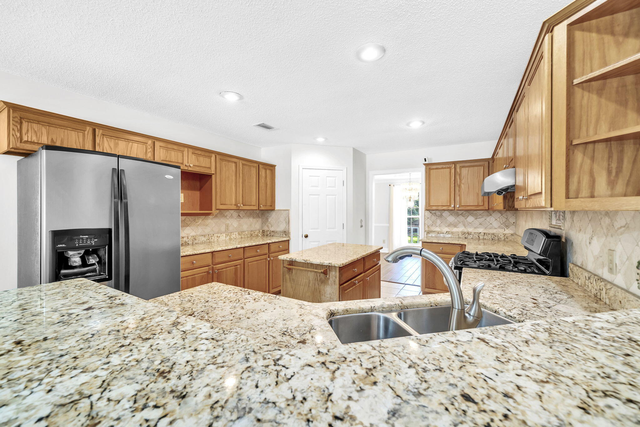 2319 Canal Drive