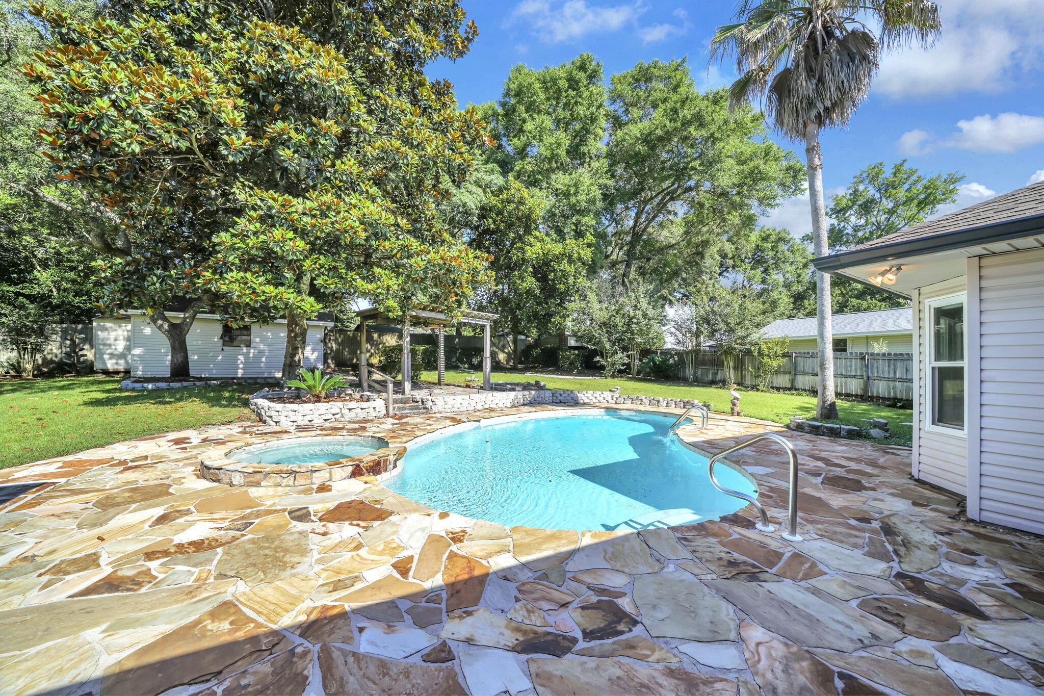2319 Canal Drive