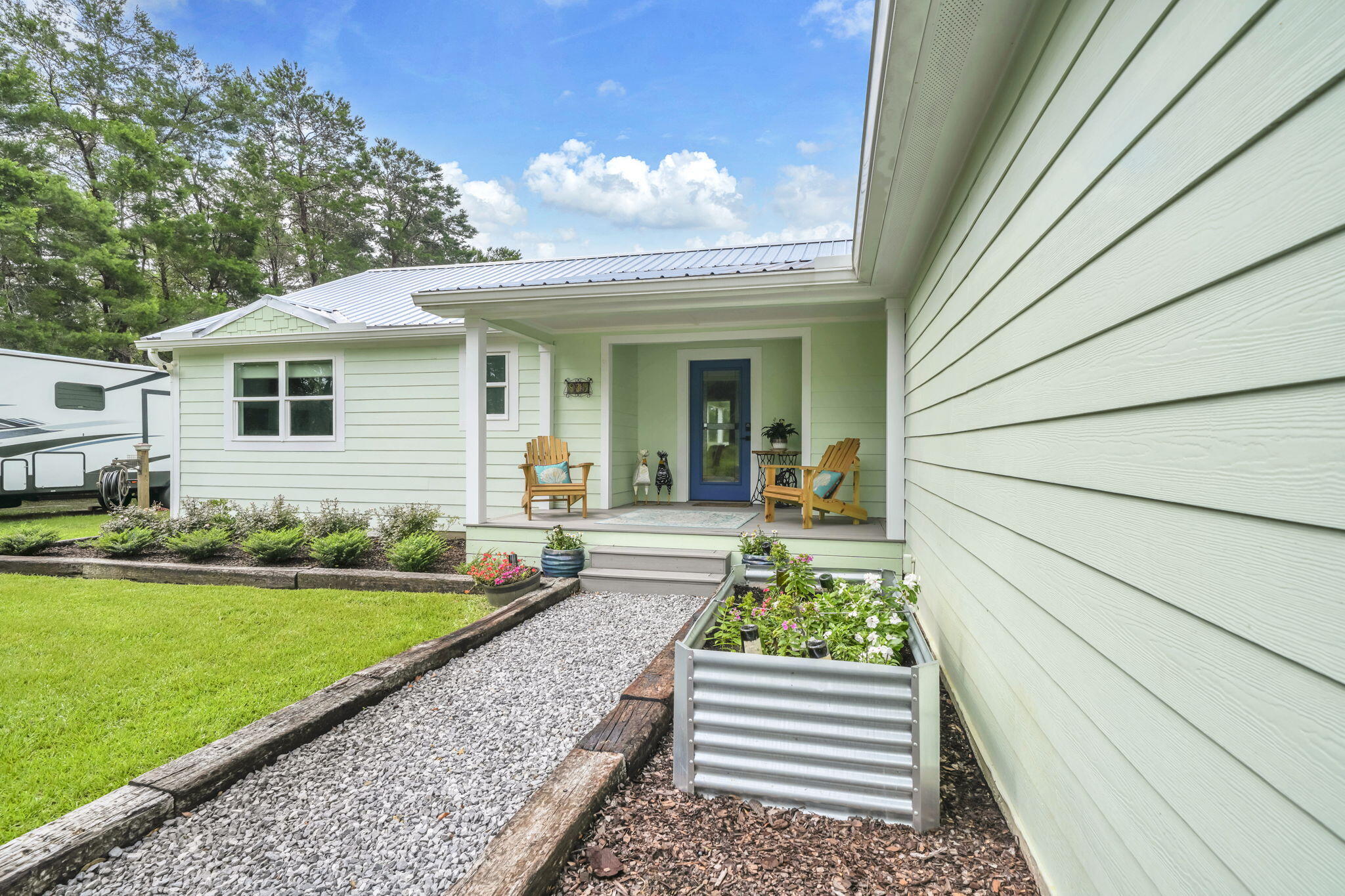 819 Woodlawn Road