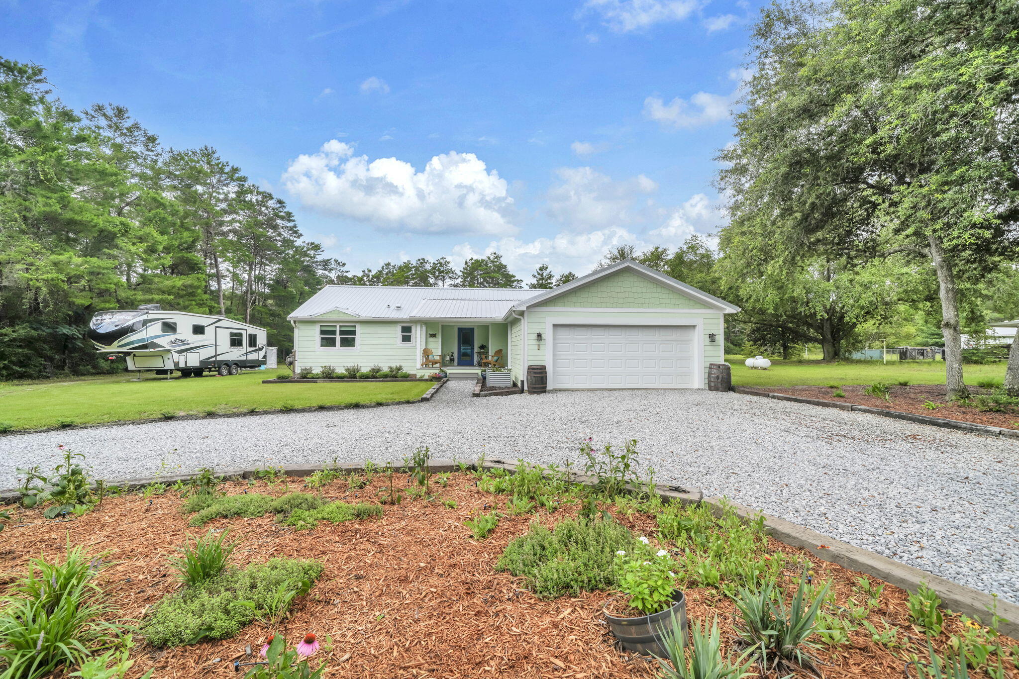 819 Woodlawn Road