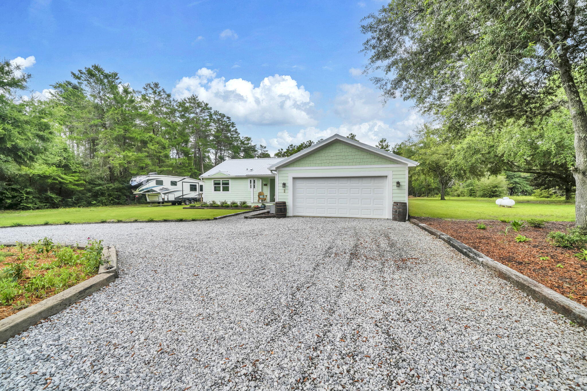 819 Woodlawn Road