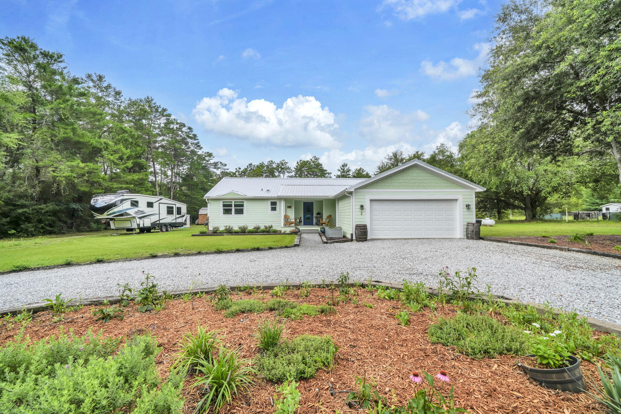 819 Woodlawn Road