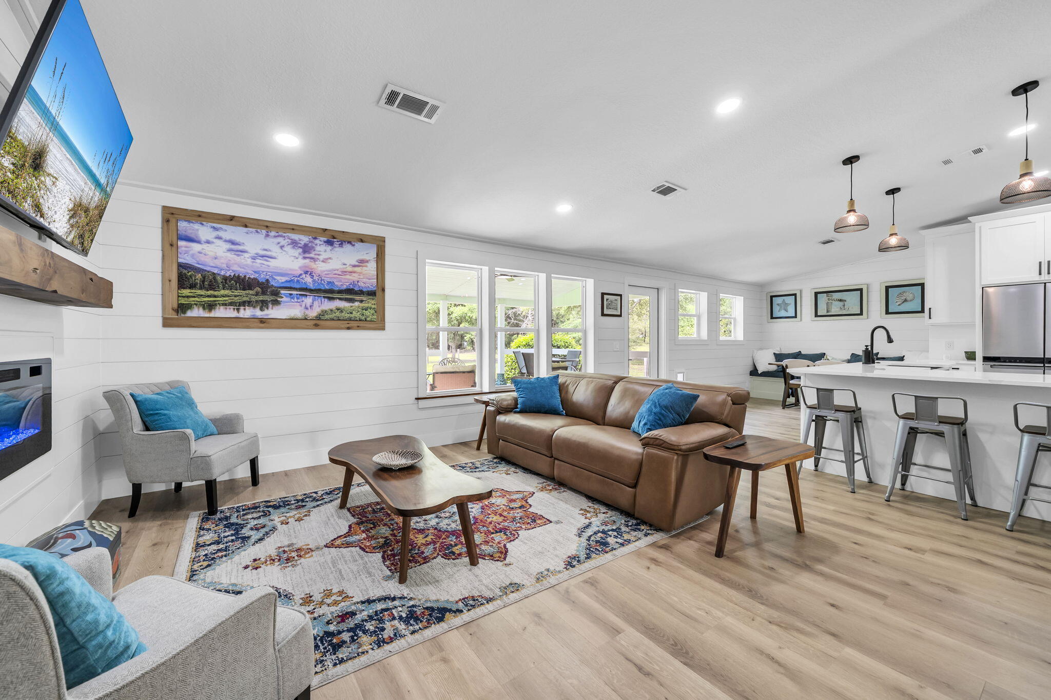 819 Woodlawn Road