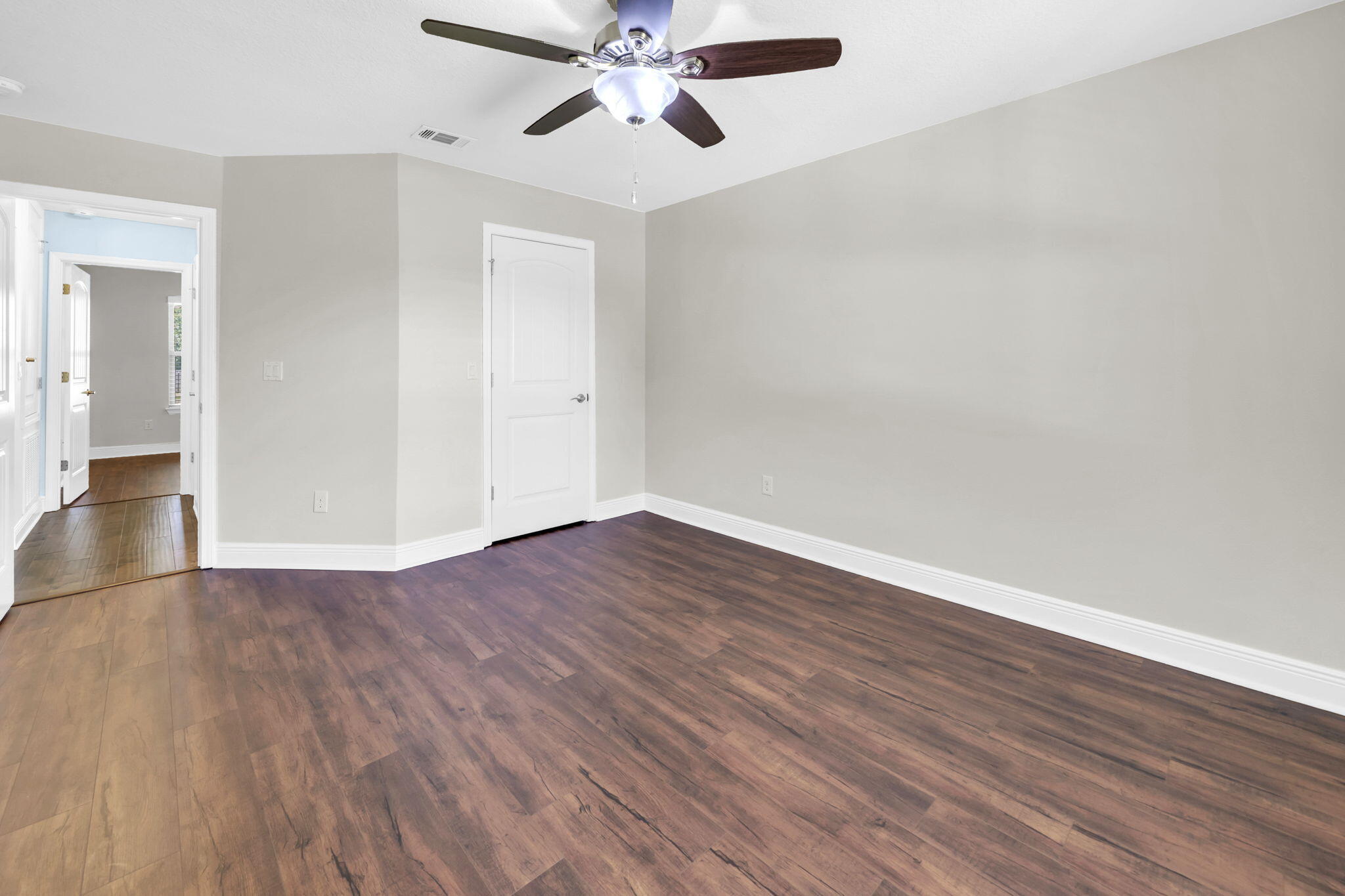 805 Symphony Way