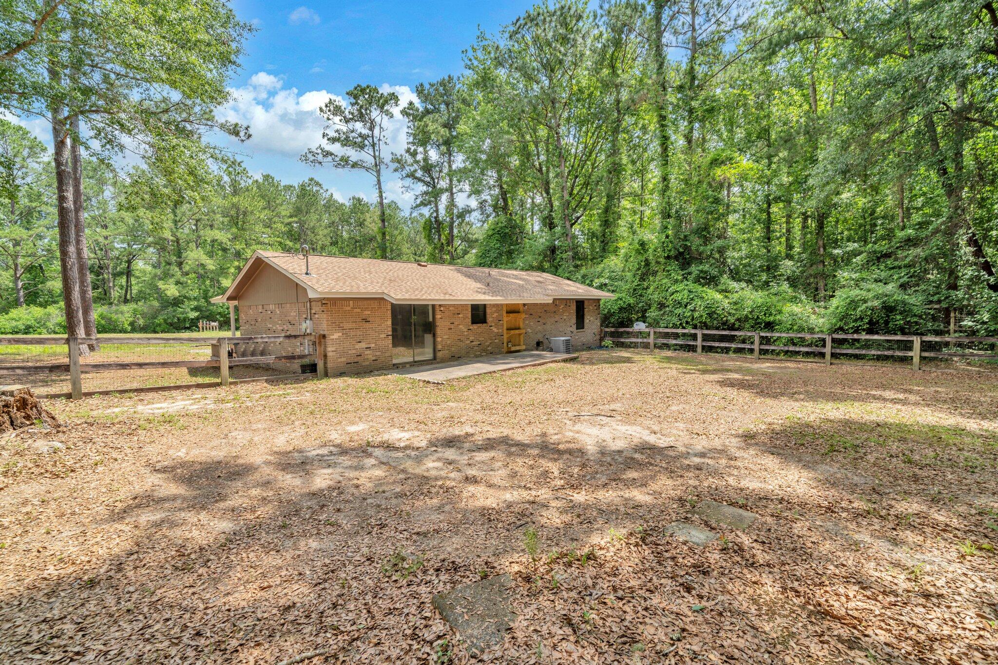 5241 Bob Sikes Road, DeFuniak Springs