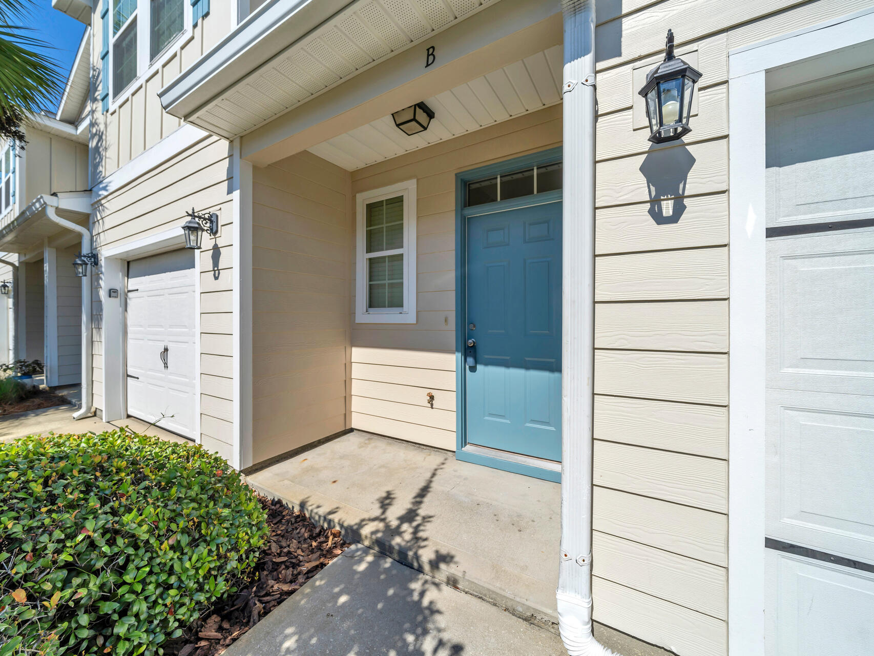 19 E Shady Oaks Lane, UNIT B