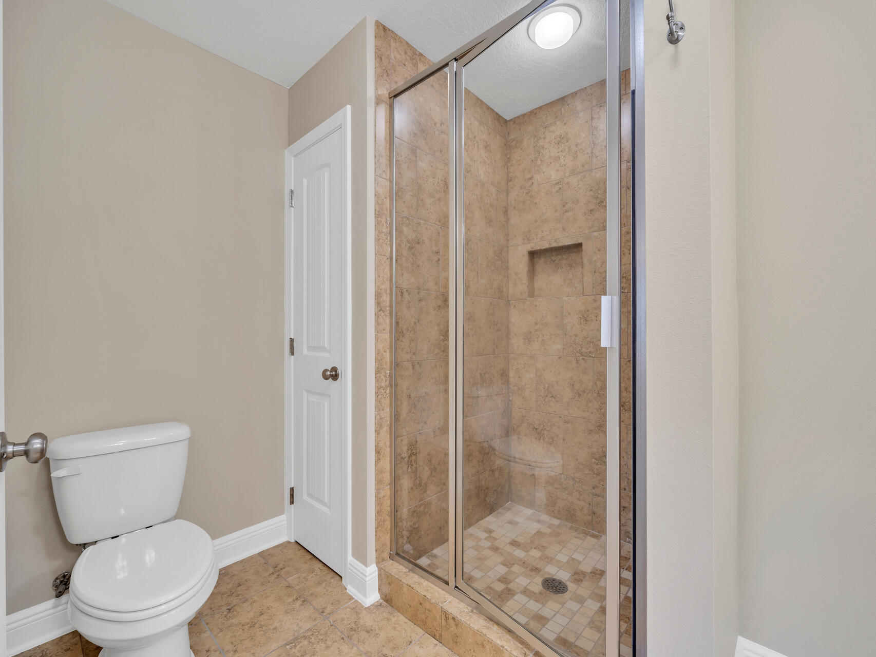 19 E Shady Oaks Lane, UNIT B