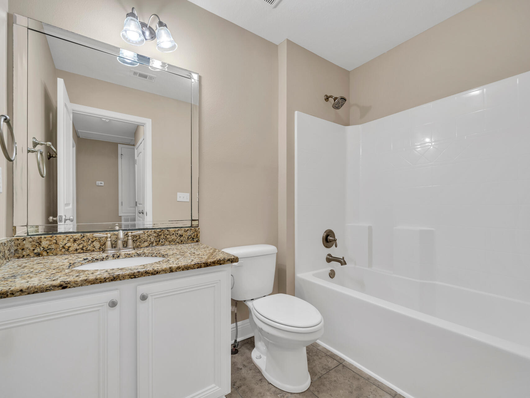 19 E Shady Oaks Lane, UNIT B