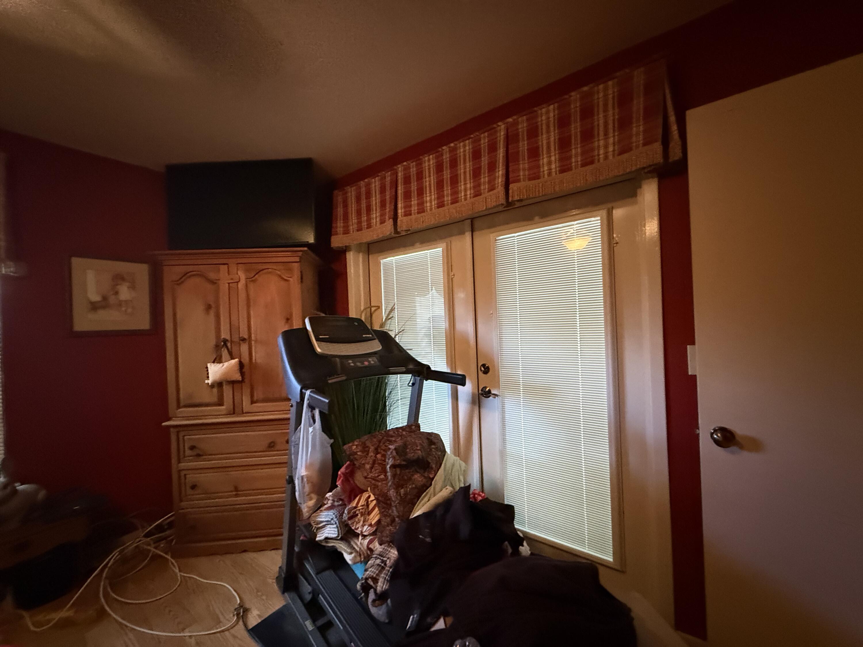 43 12th Avenue, Shalimar