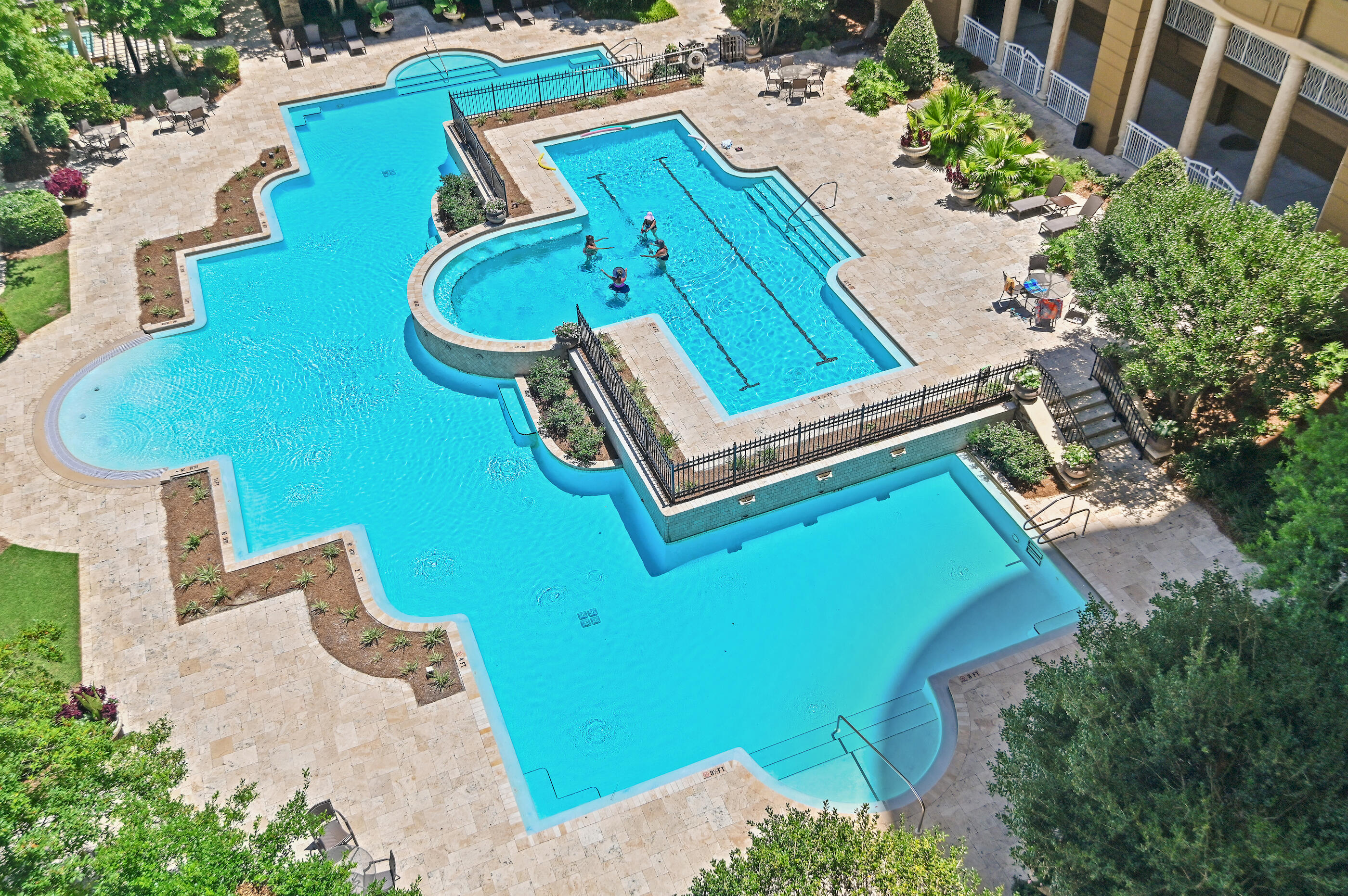 404 Kelly Plantation Drive 605