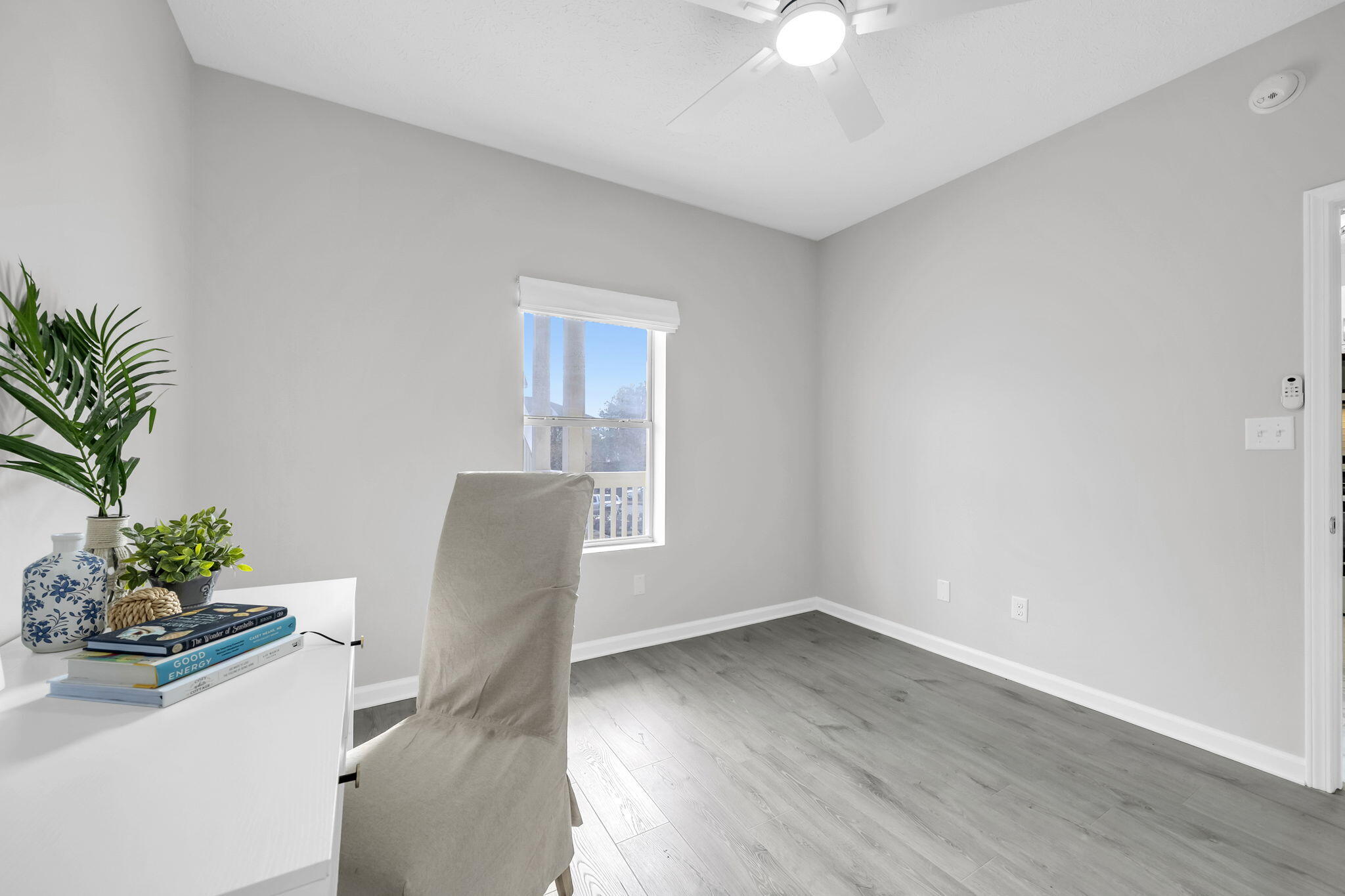 34 Herons Watch Way UNIT 1202