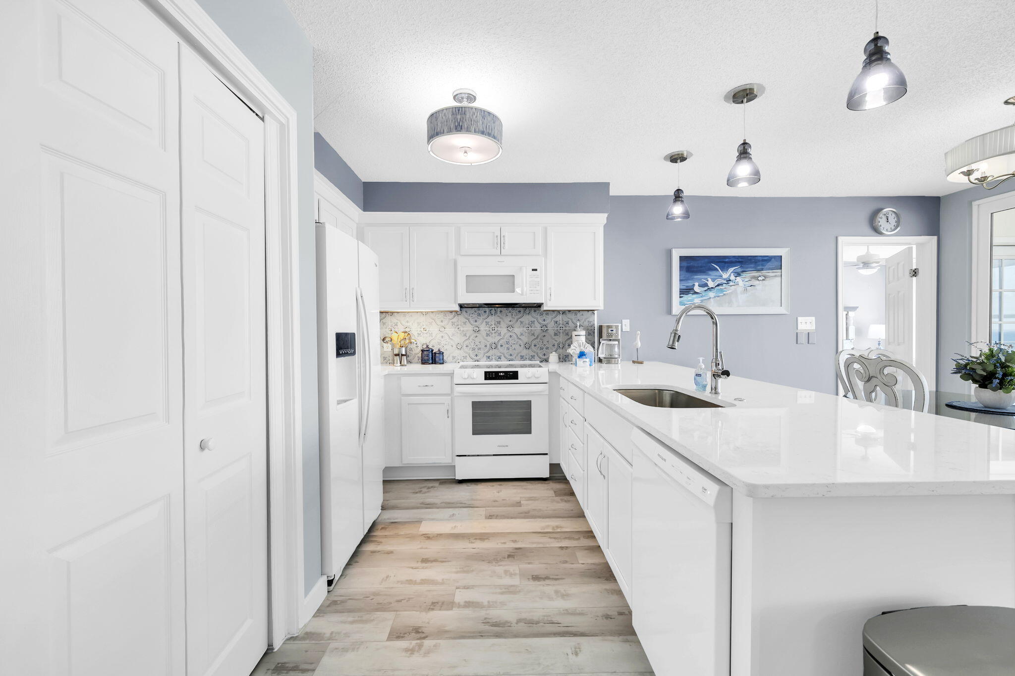 670 Nautilus Court 602