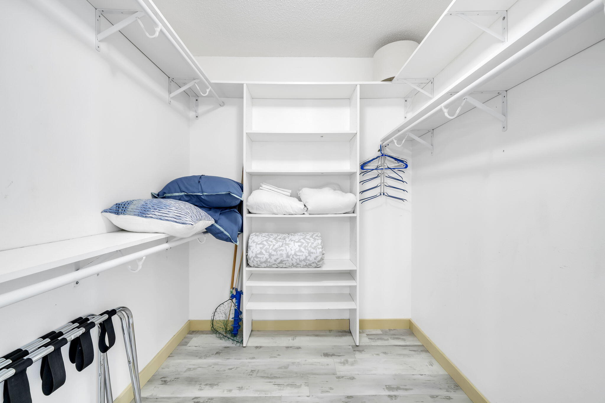 670 Nautilus Court 602