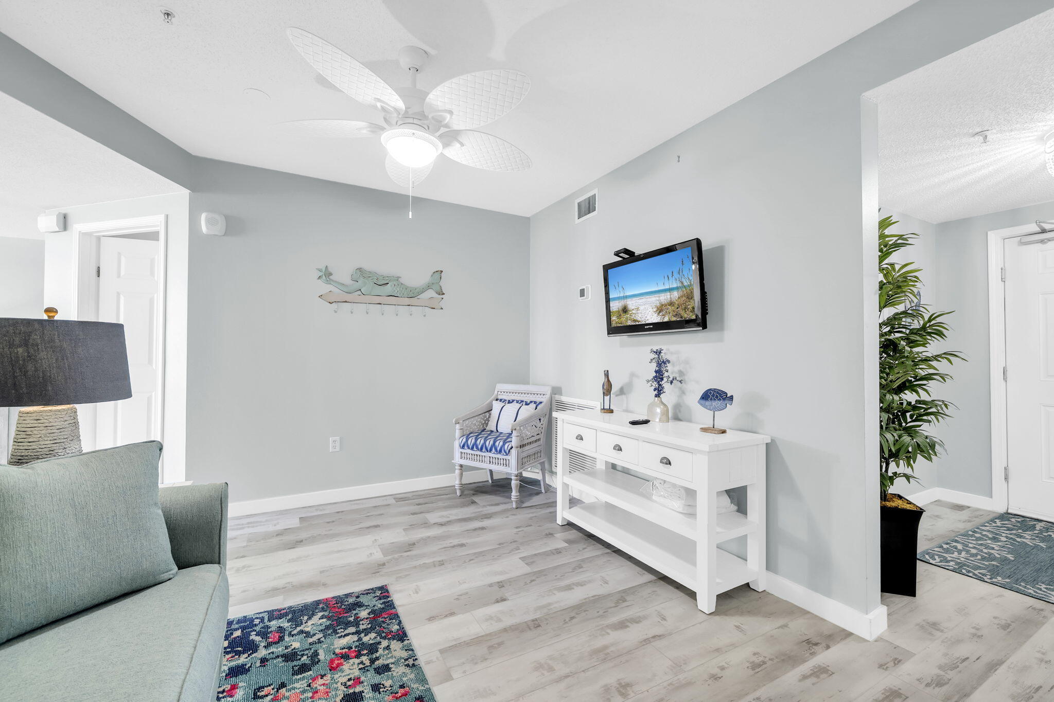 670 Nautilus Court 602