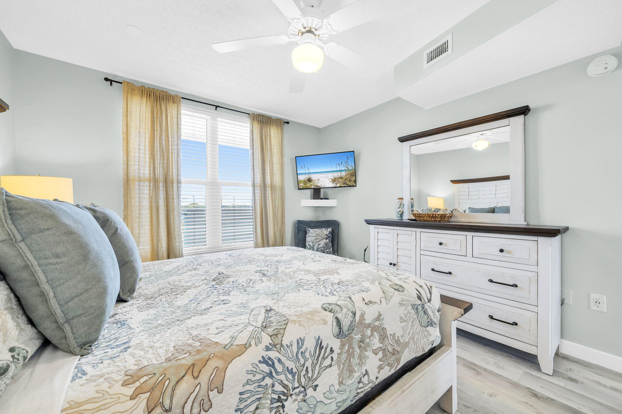 670 Nautilus Court 602