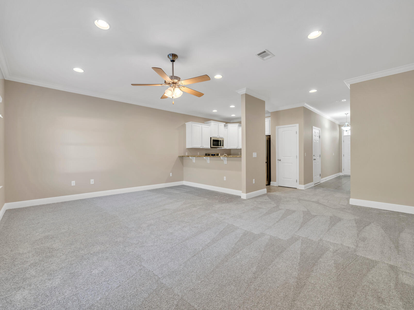 19 E Shady Oaks Lane UNIT B