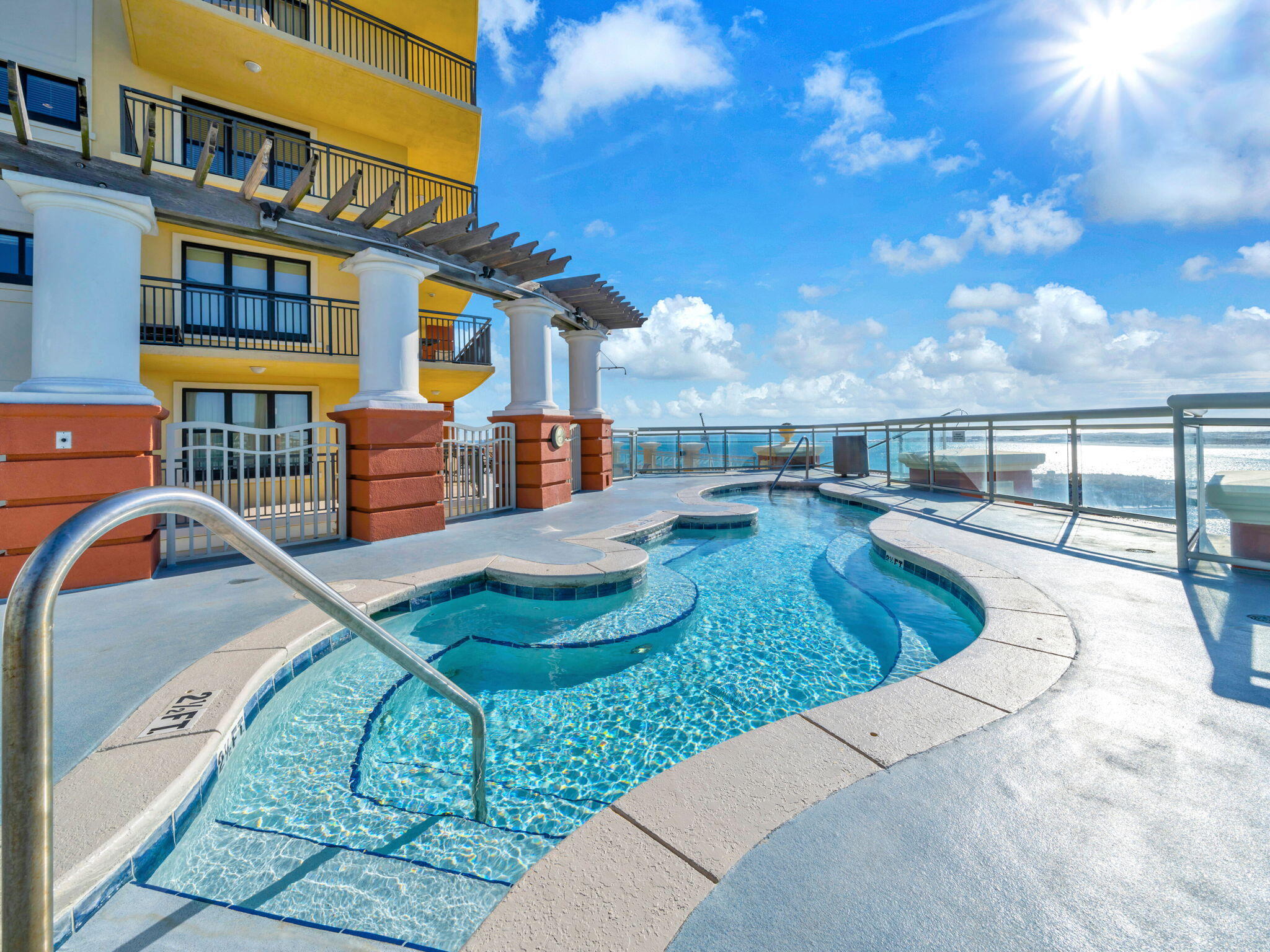 10 Harbor Boulevard W522