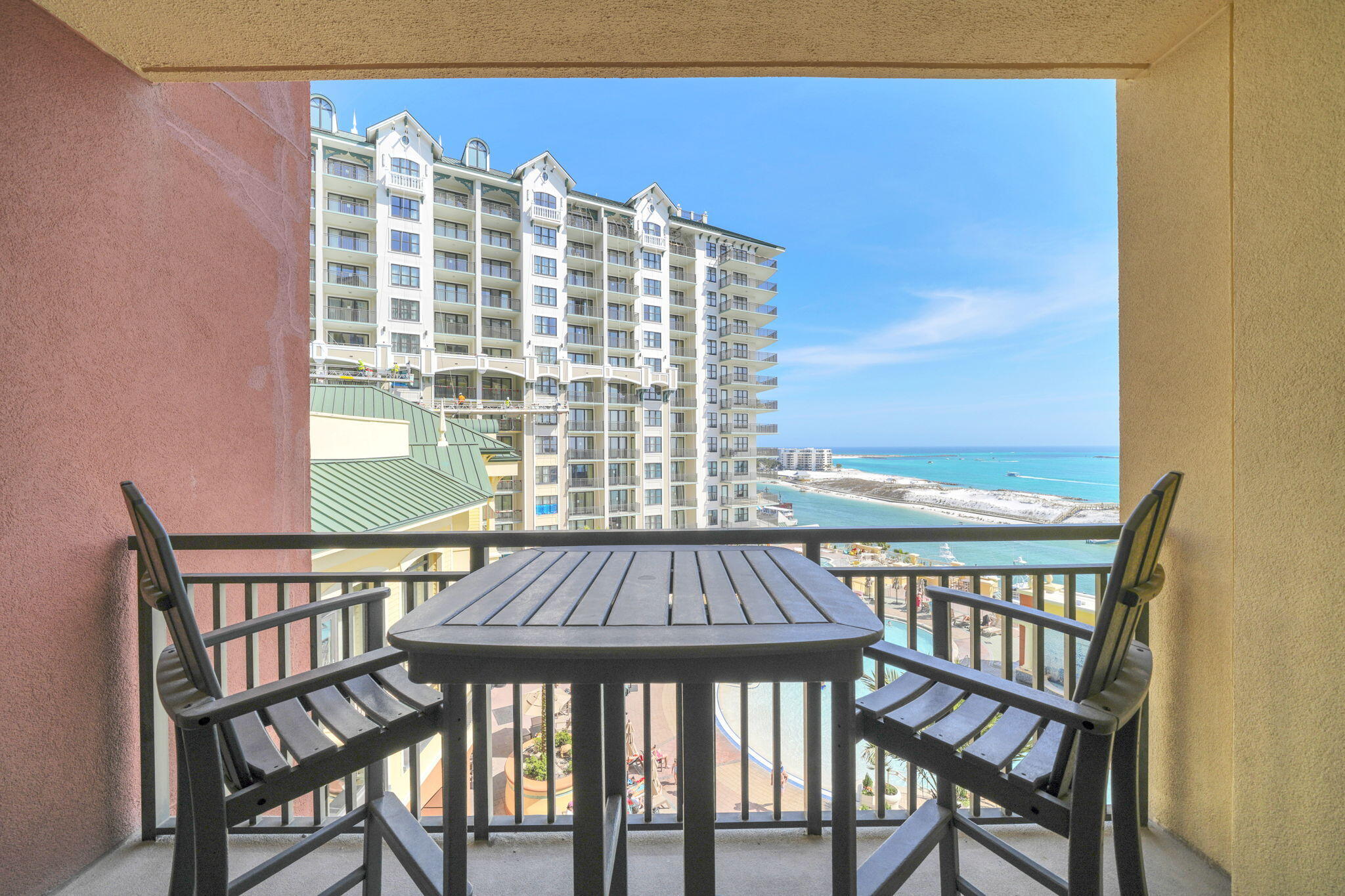 10 Harbor Boulevard W522
