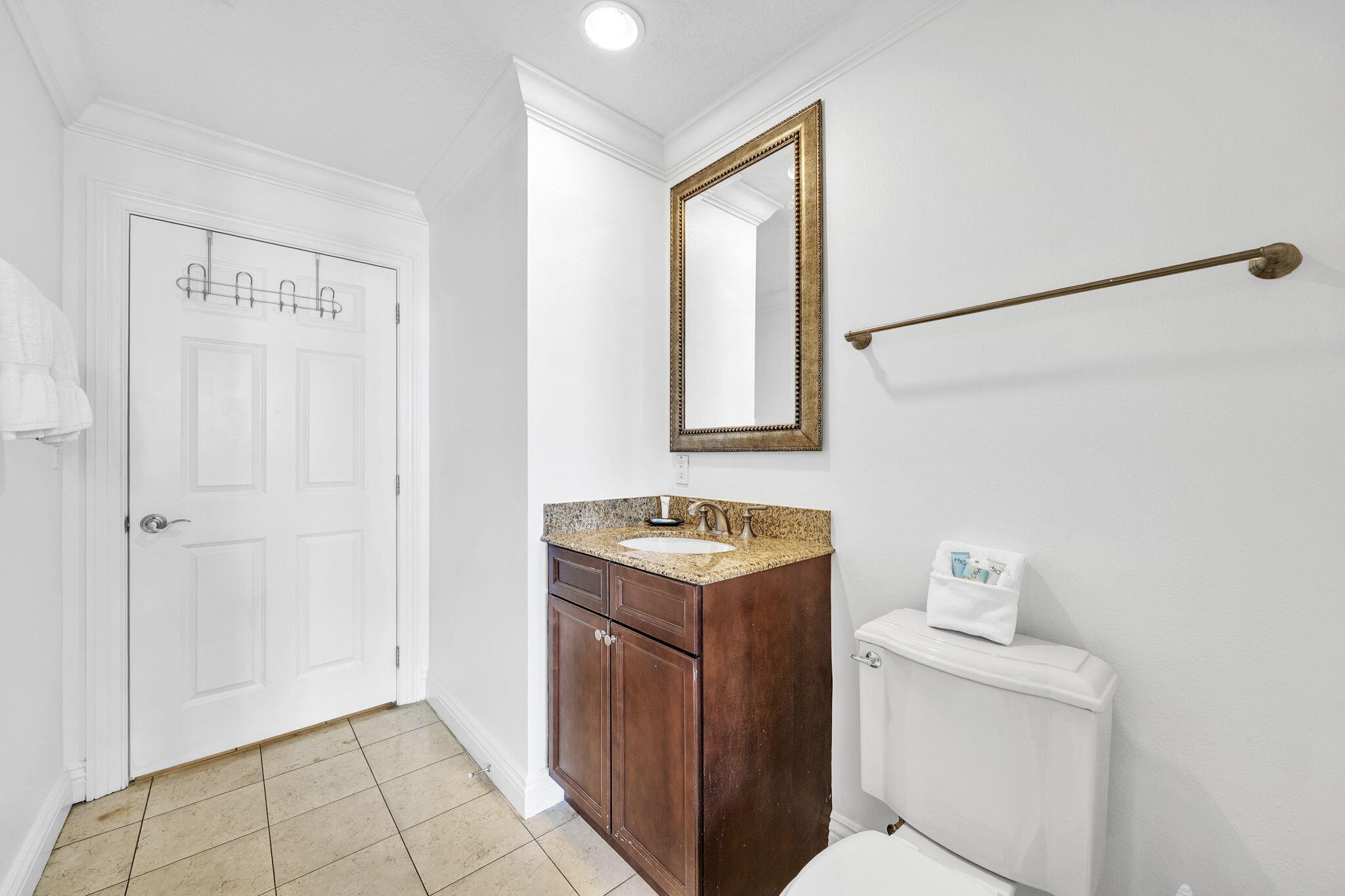 10 Harbor Boulevard W522