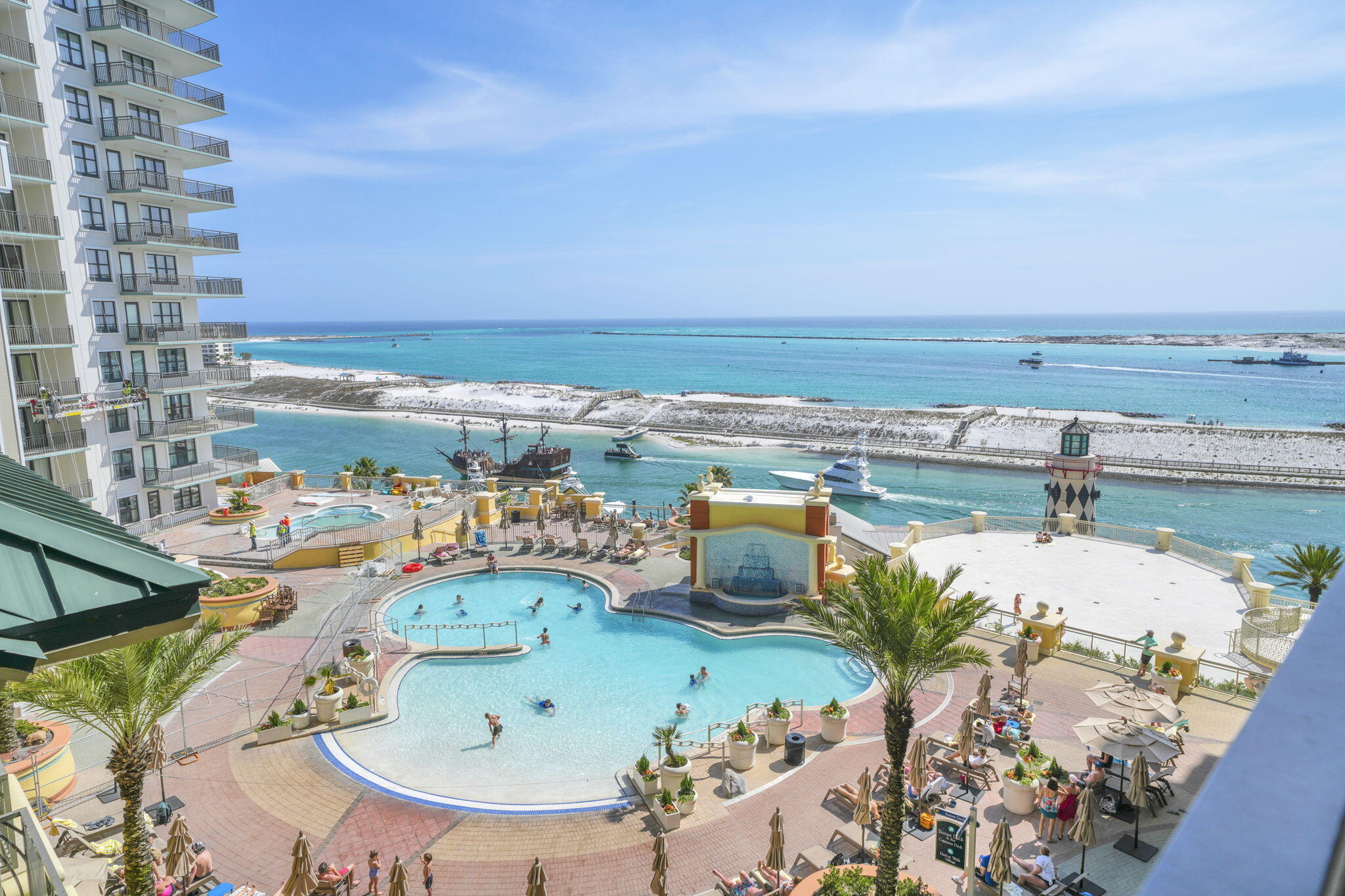 10 Harbor Boulevard W522