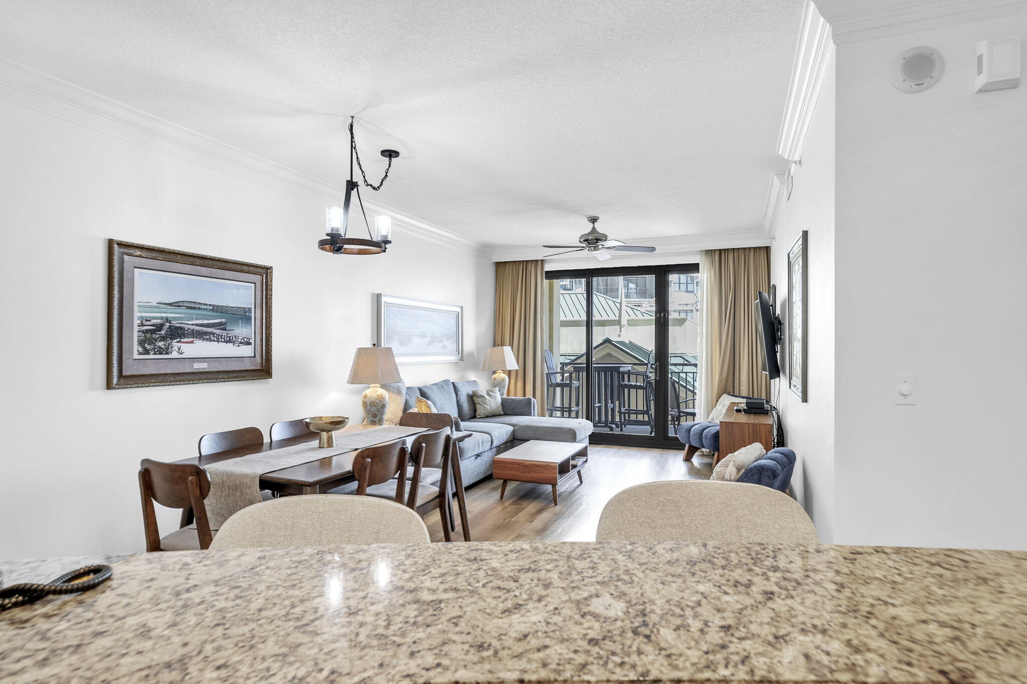 10 Harbor Boulevard W522