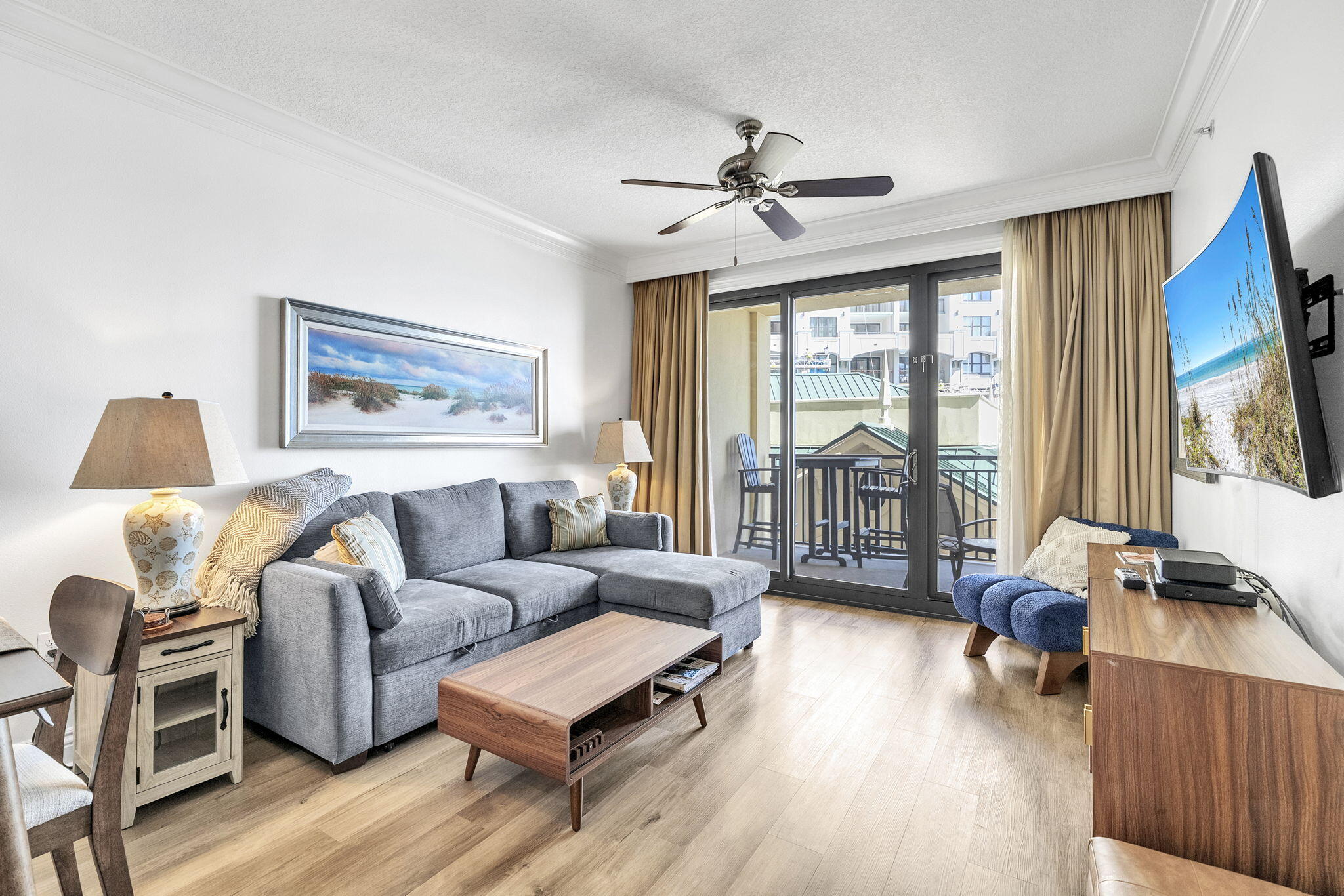 10 Harbor Boulevard W522