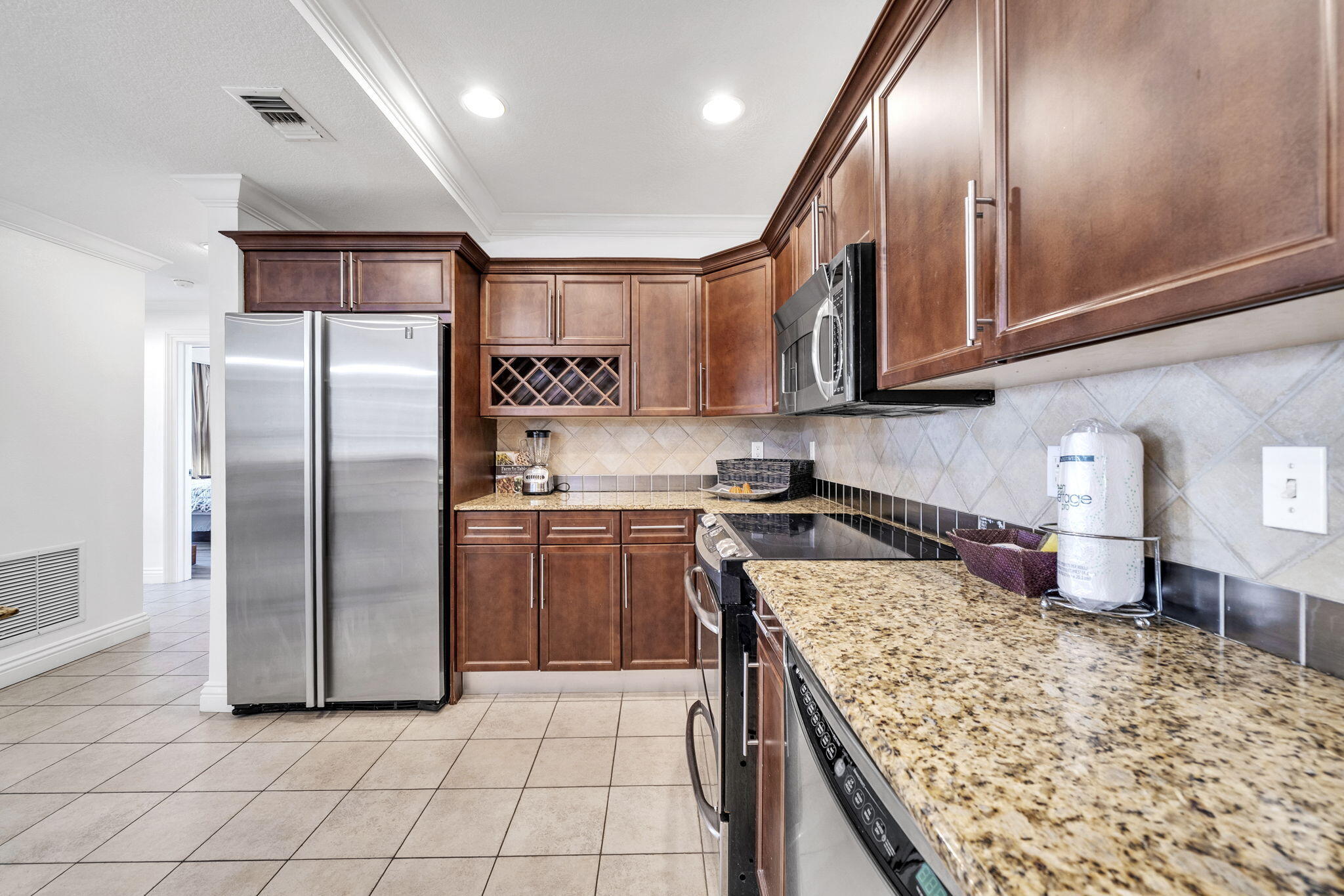 10 Harbor Boulevard W522