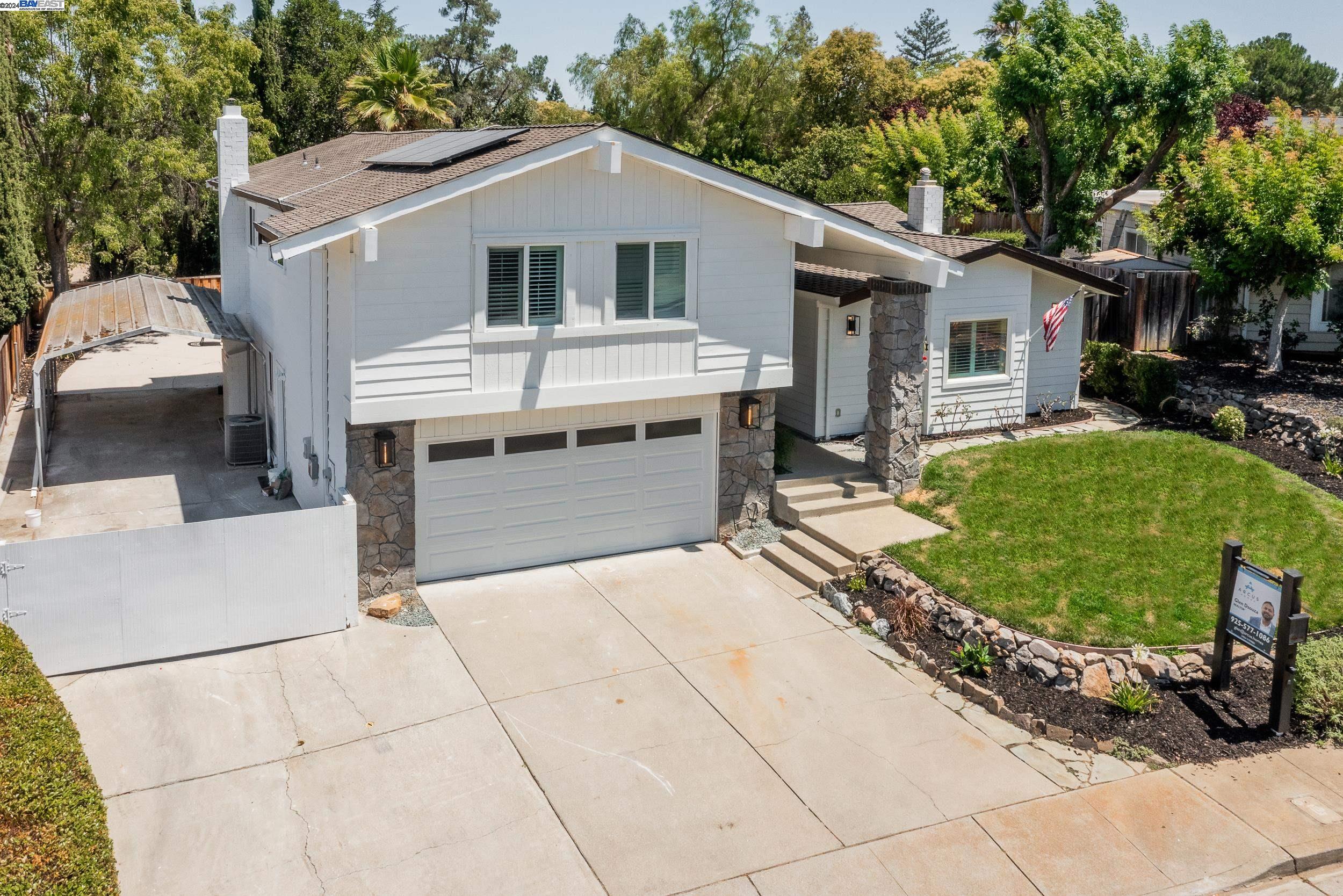 1119 Blanc Ct