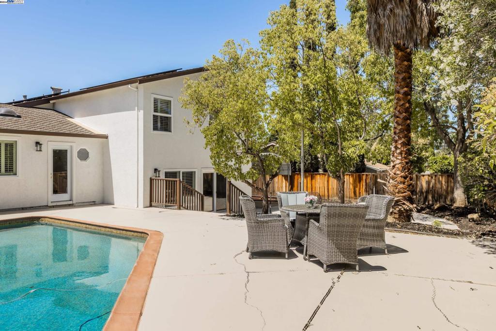 1119 Blanc Ct