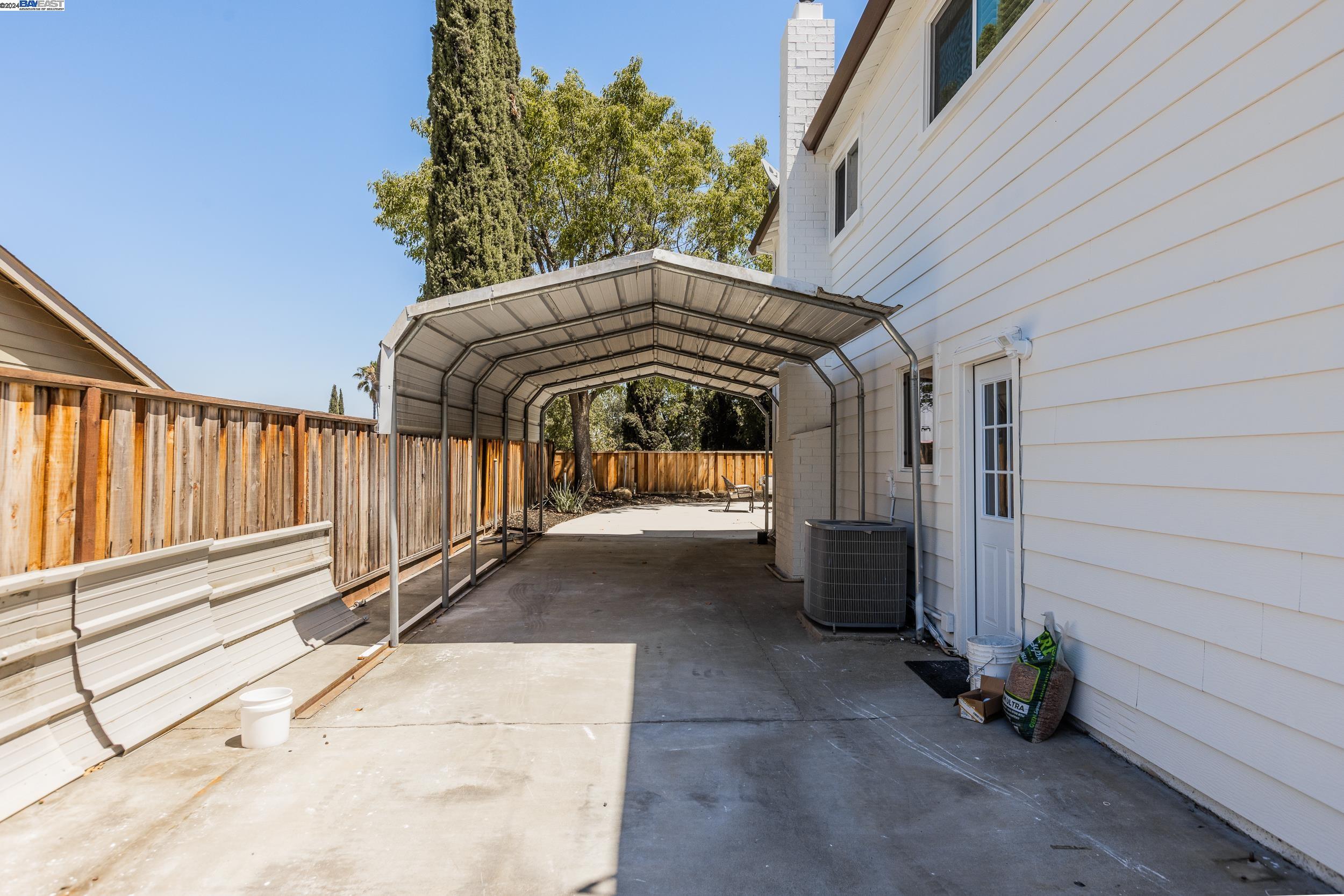 1119 Blanc Ct