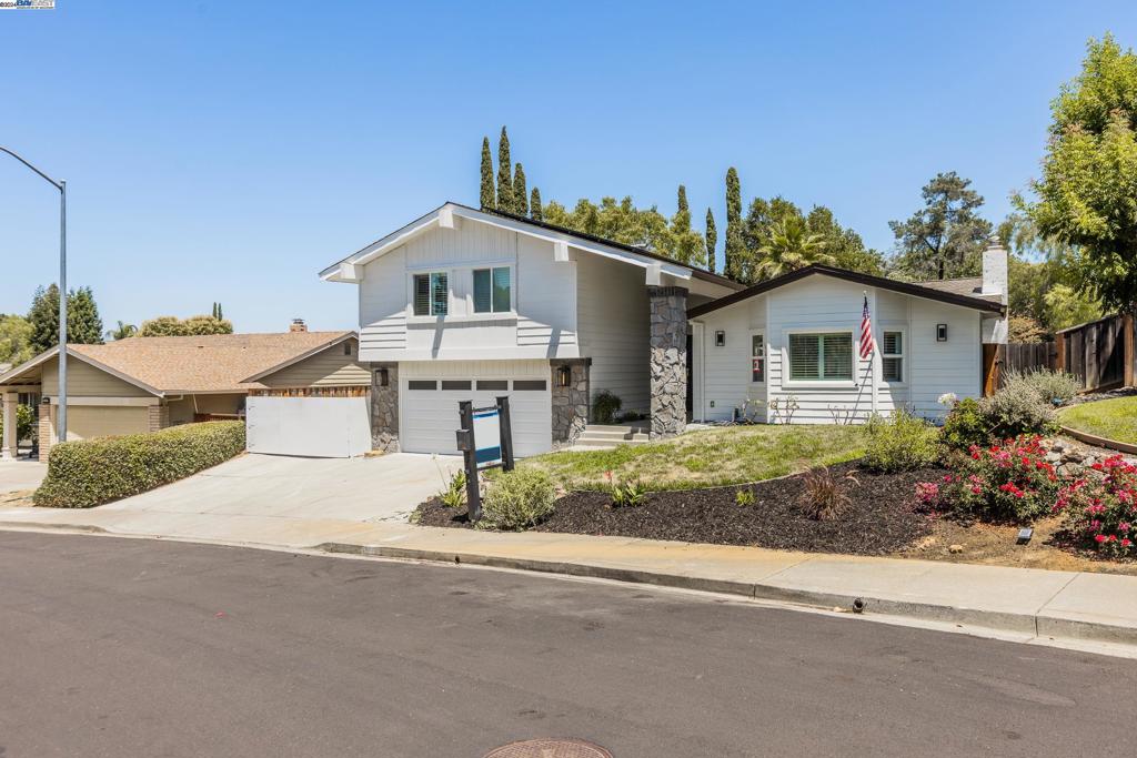 1119 Blanc Ct