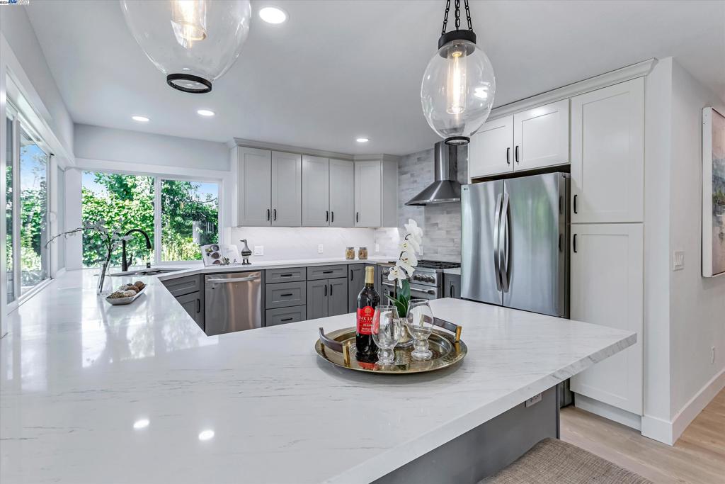 1538 De Soto Way