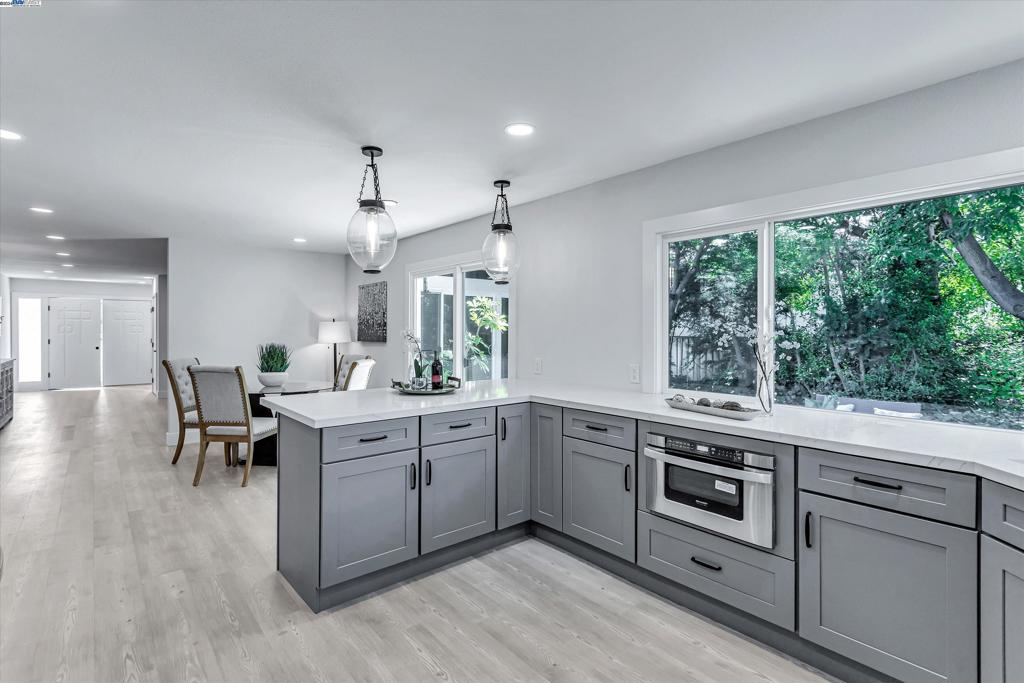1538 De Soto Way