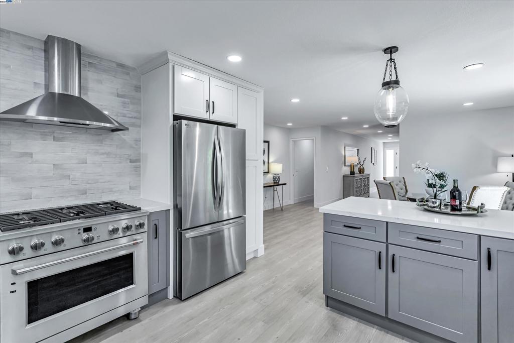 1538 De Soto Way