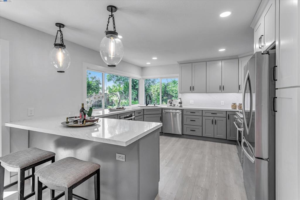 1538 De Soto Way