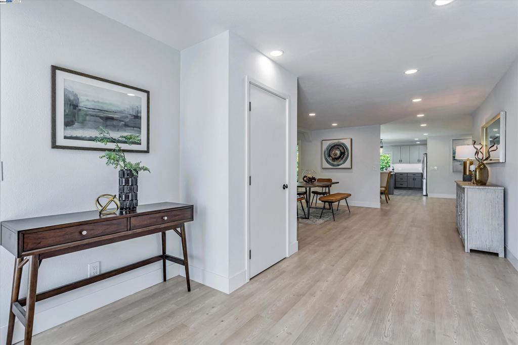 1538 De Soto Way