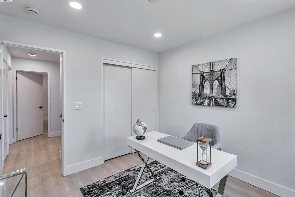 1538 De Soto Way