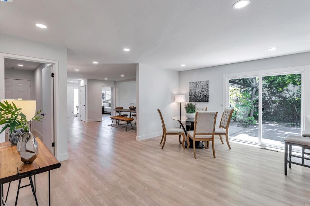 1538 De Soto Way