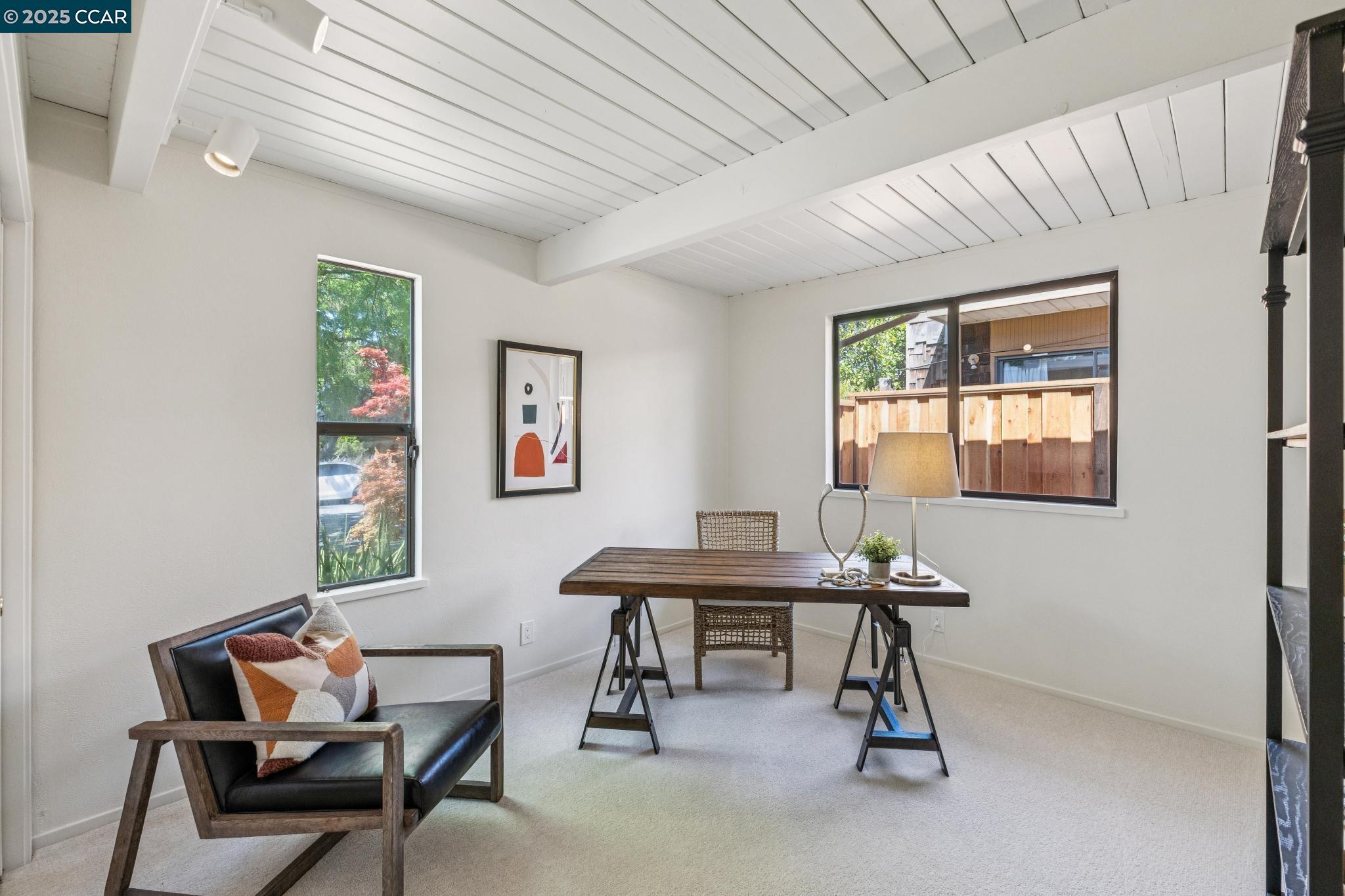 243 Santa Fe Dr