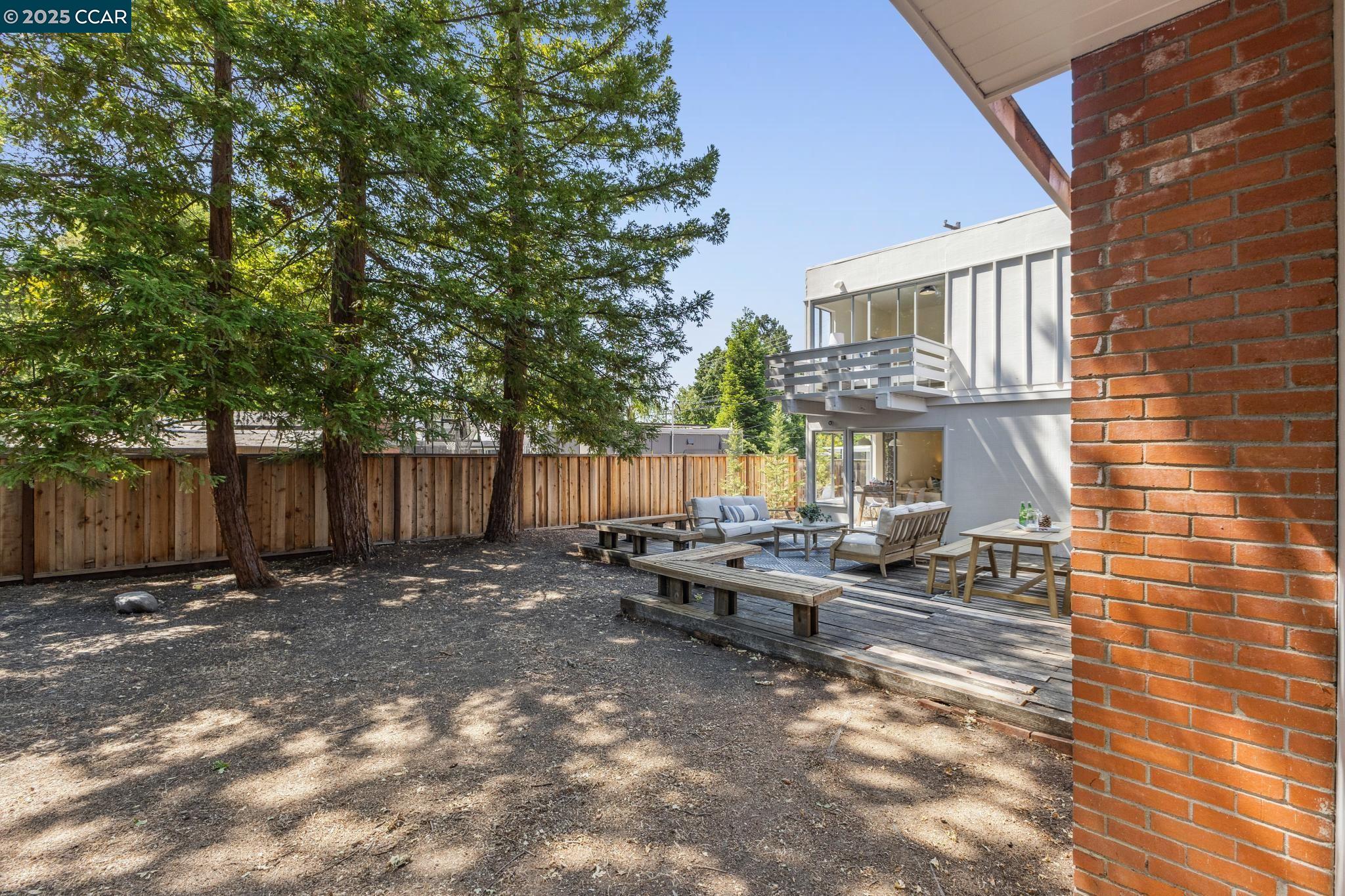 243 Santa Fe Dr