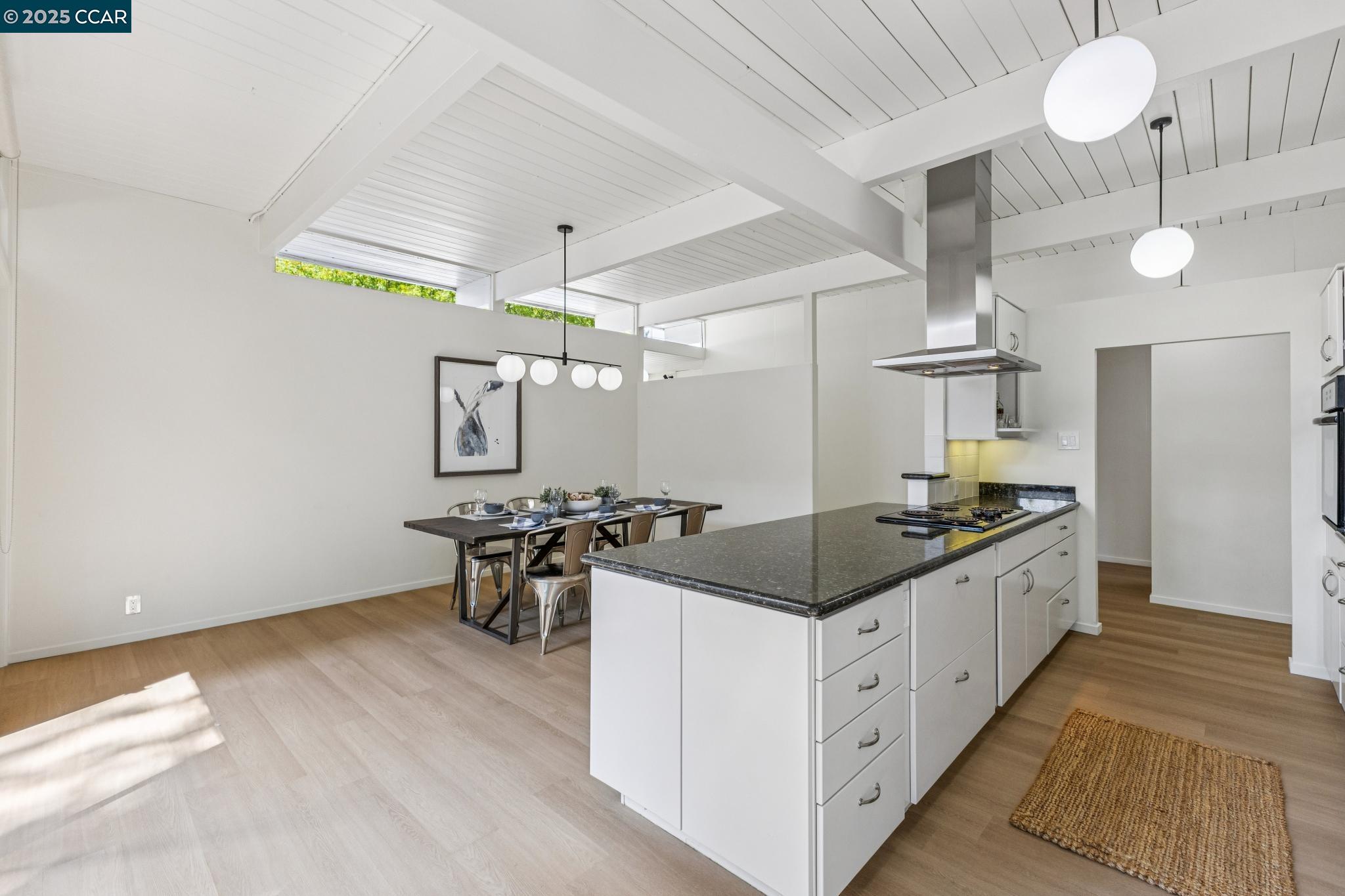 243 Santa Fe Dr