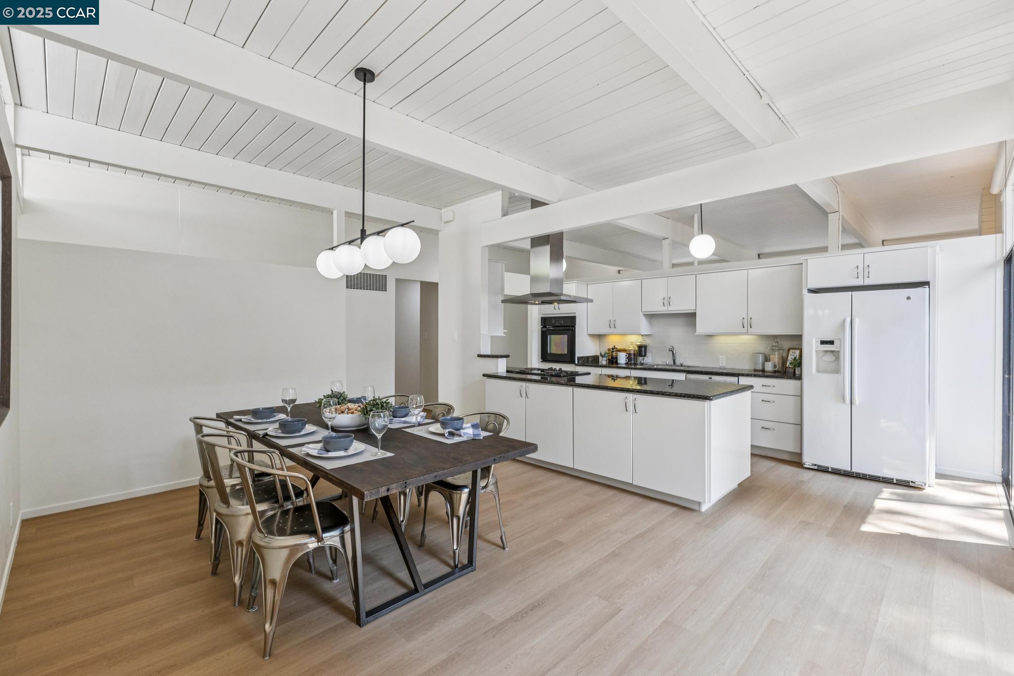 243 Santa Fe Dr
