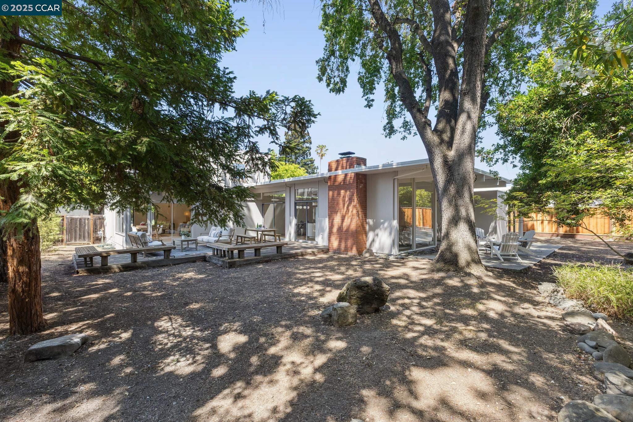 243 Santa Fe Dr