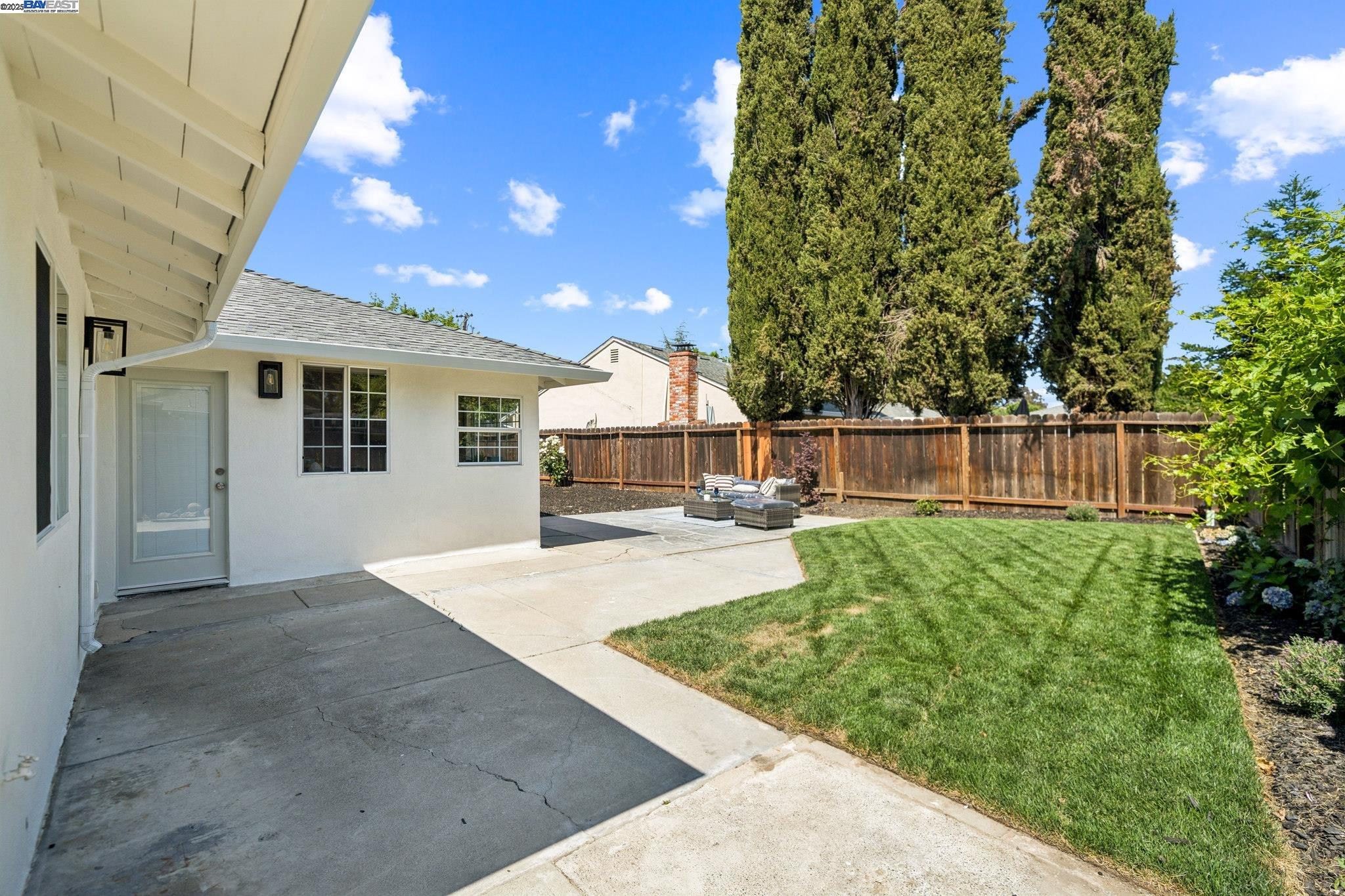 1601 Ruth Dr