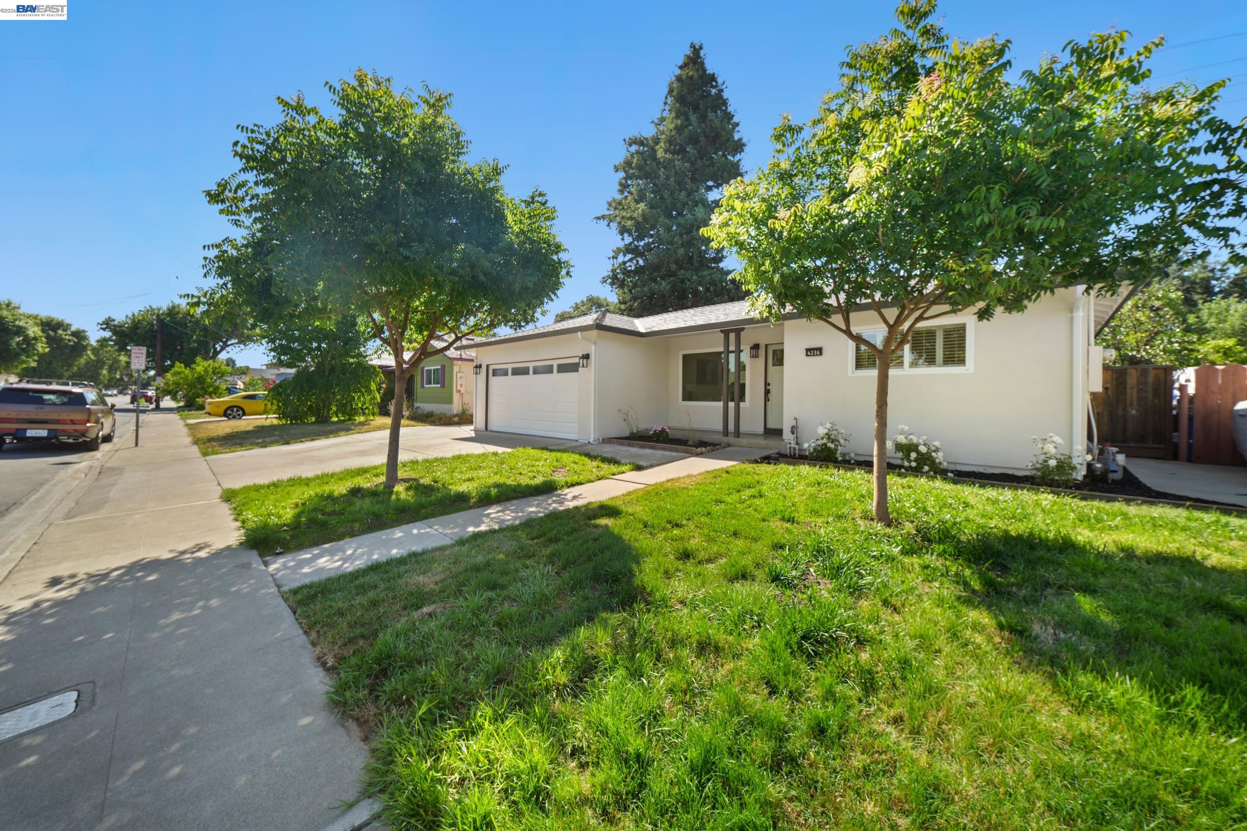 4236 Jensen St