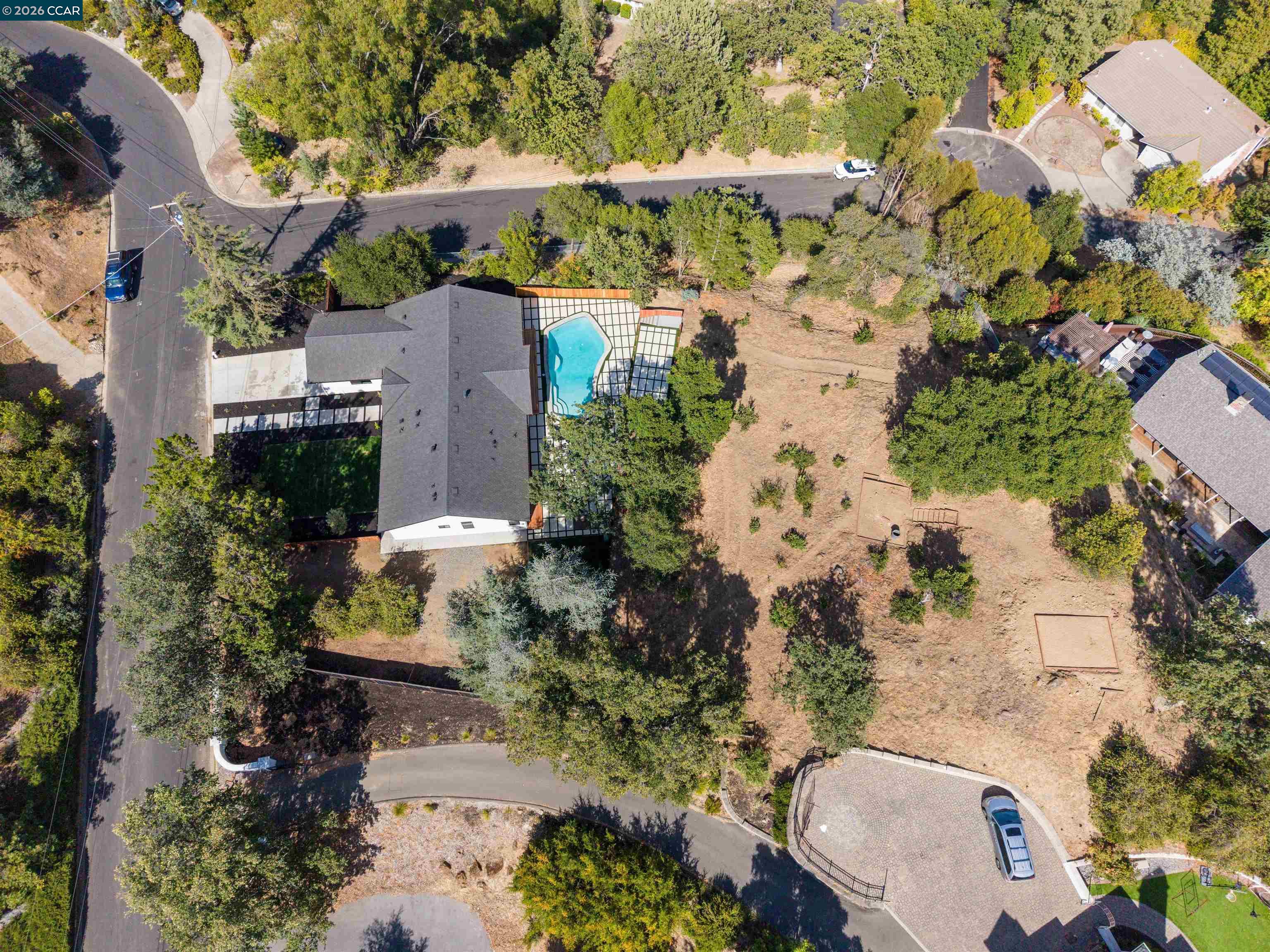 3194 Surmont Dr