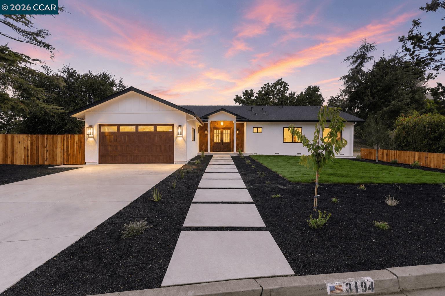 3194 Surmont Dr