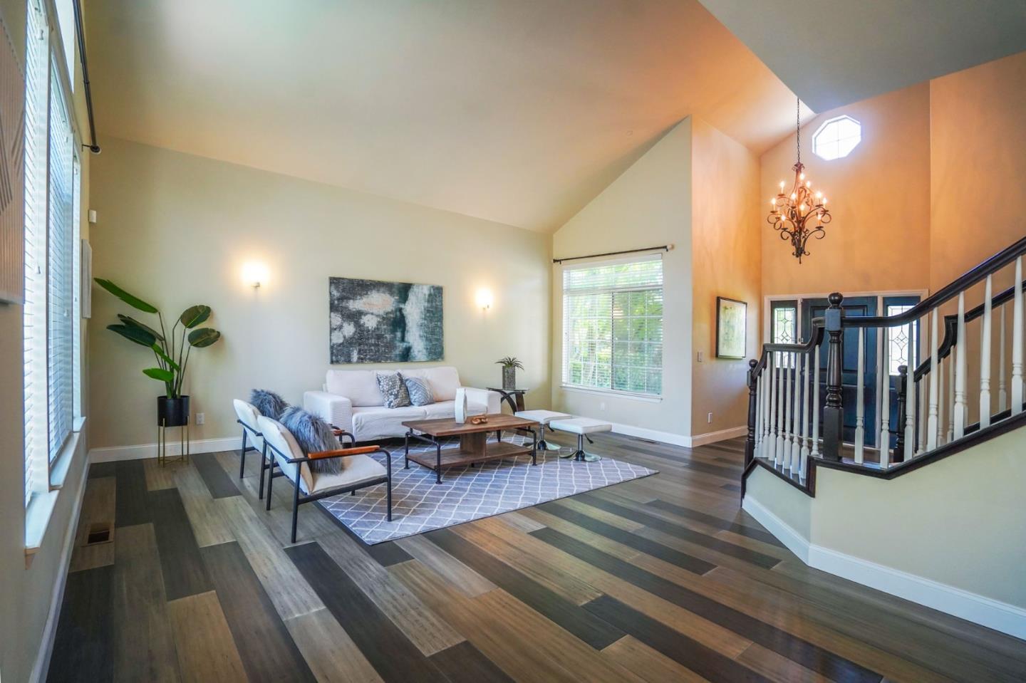 3287 Edinburgh Drive